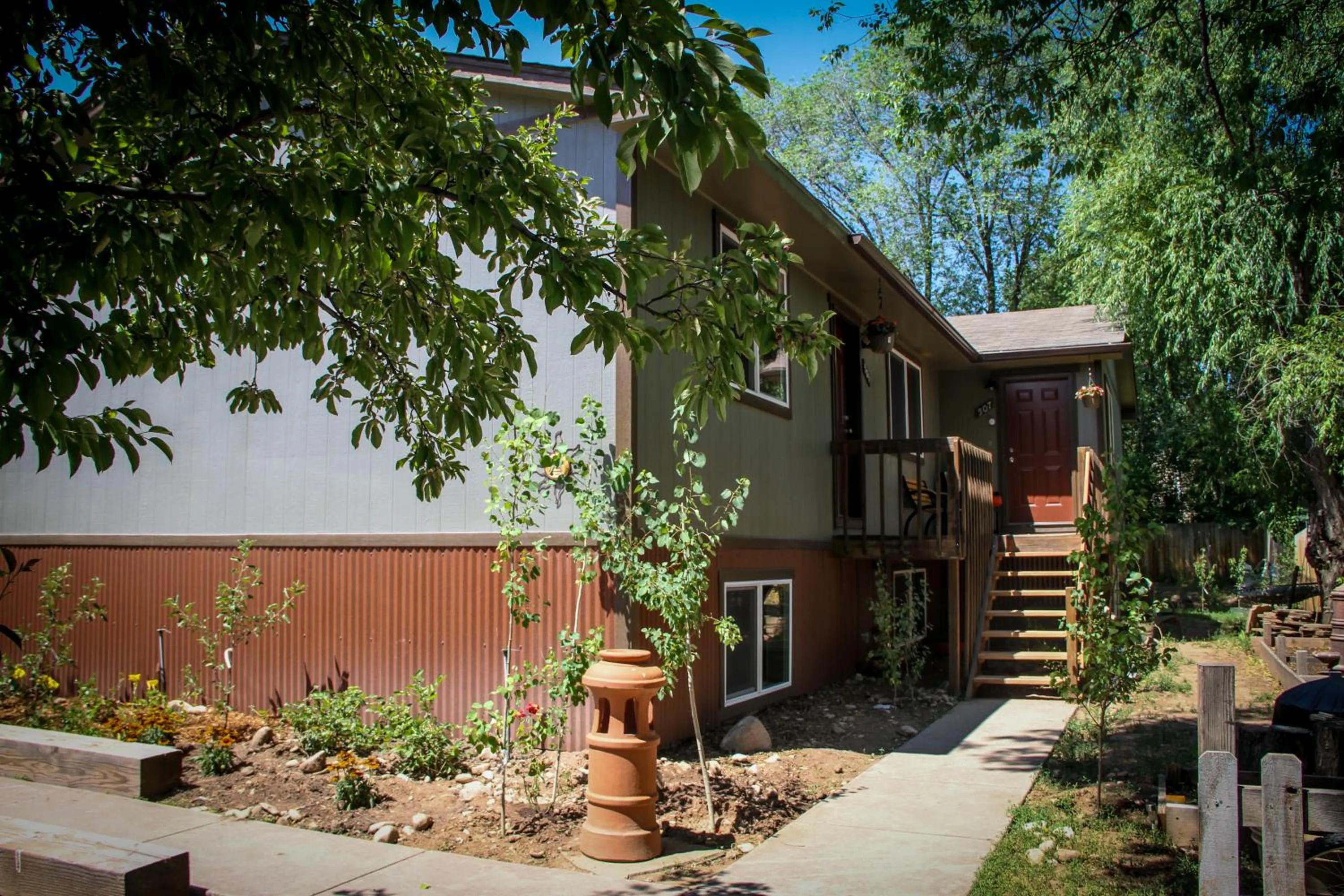 The 8th Street Retreat