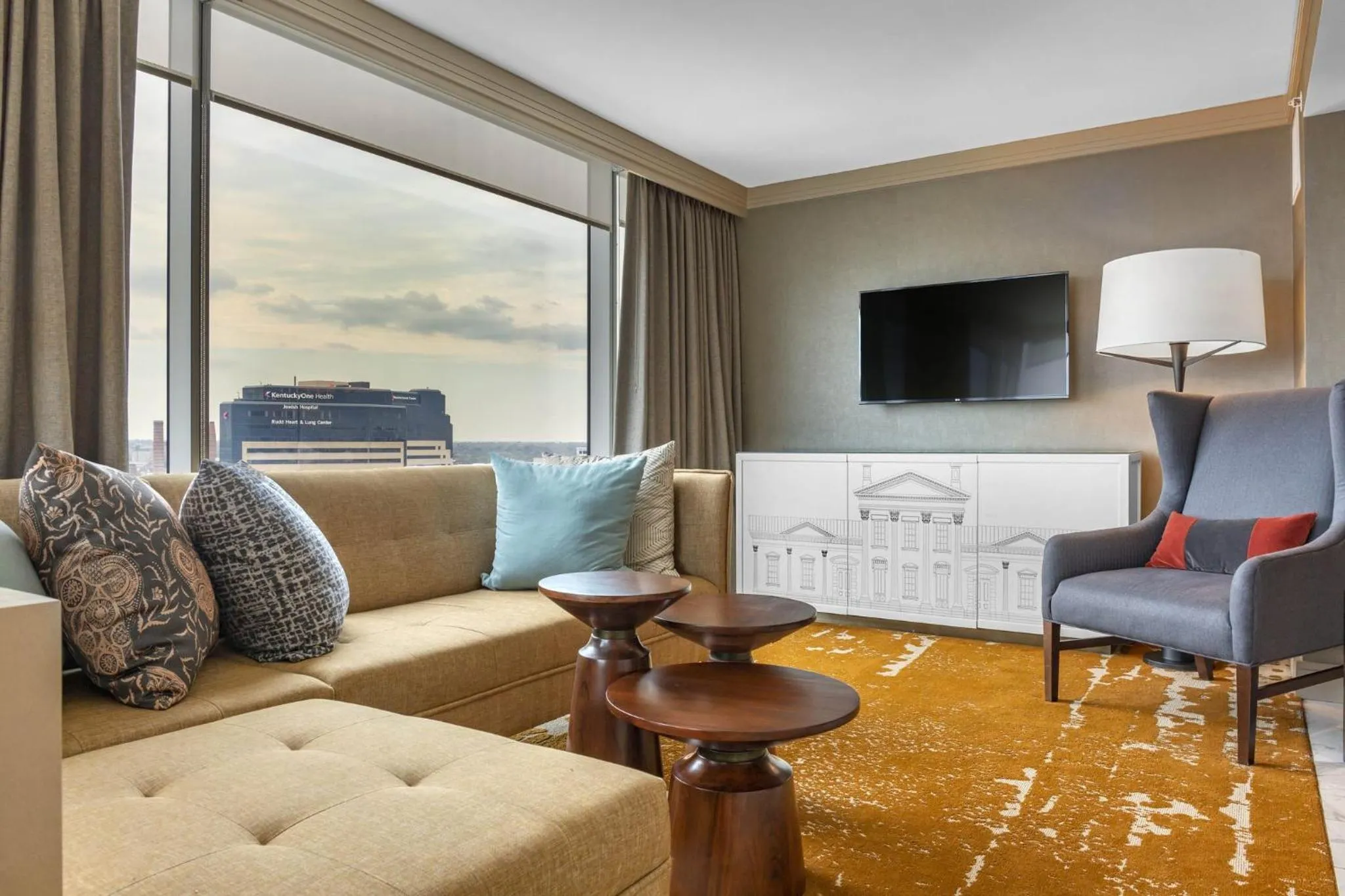 Photo of the whole room in Omni Louisville Hotel