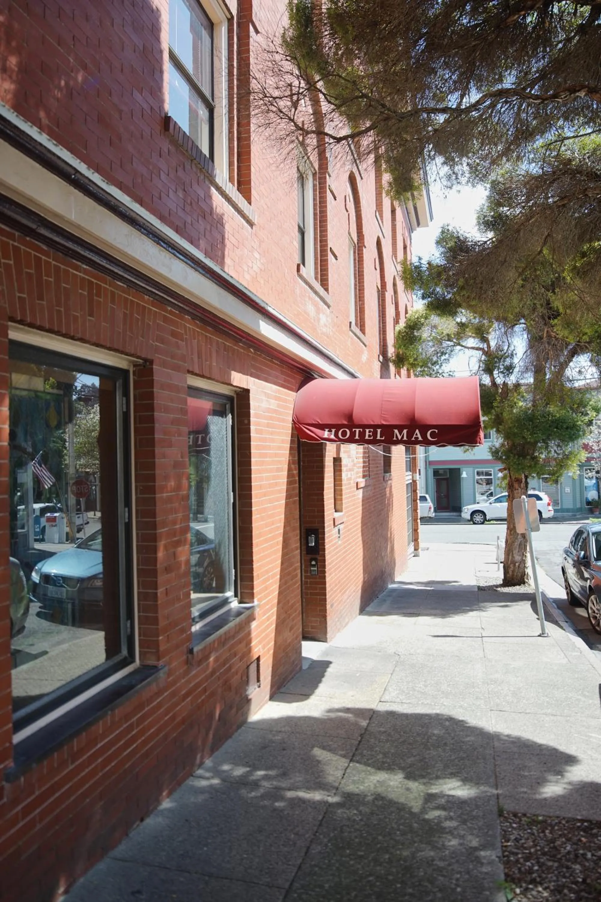 Property building in Hotel Mac