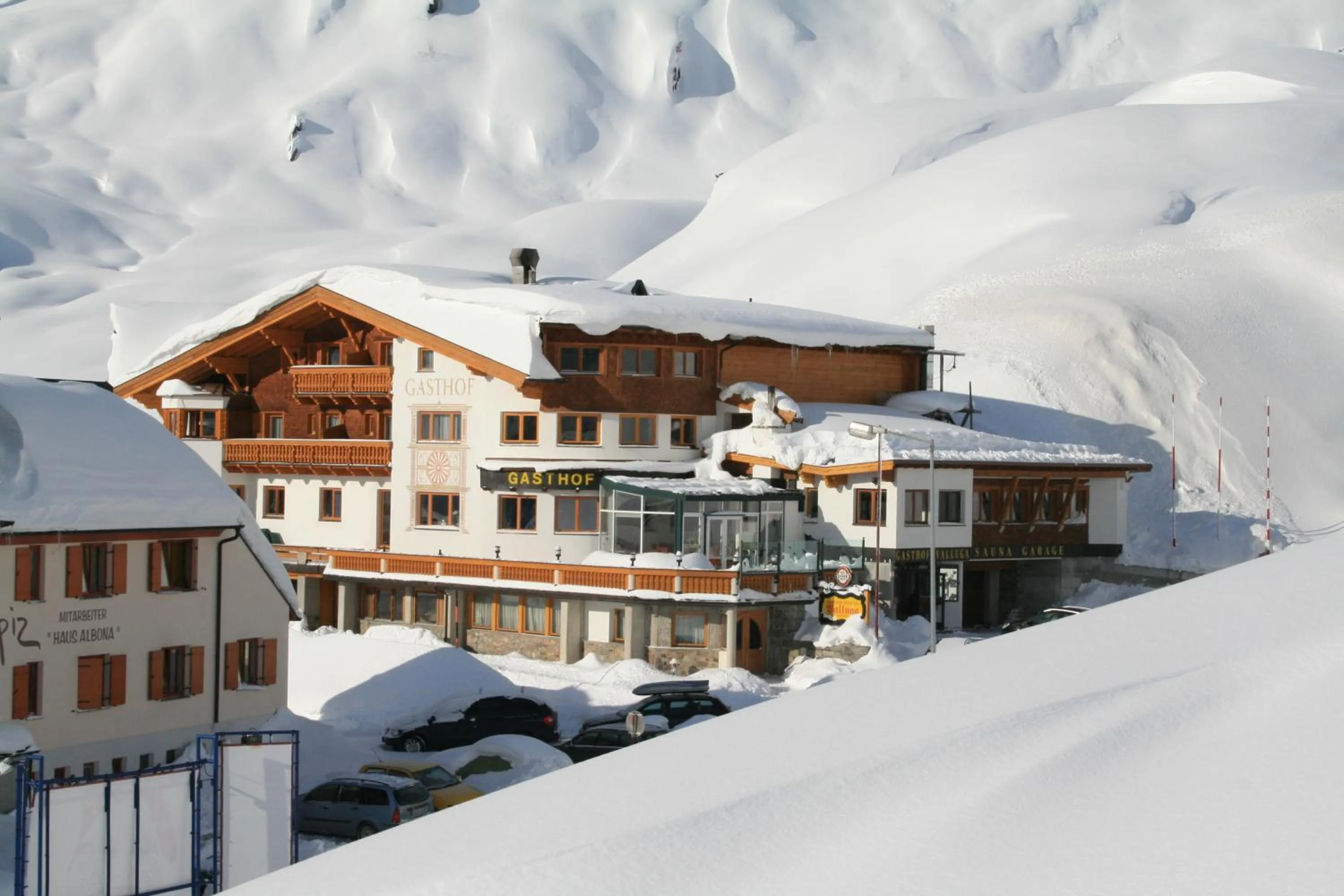 Facade/entrance in Gasthof Valluga