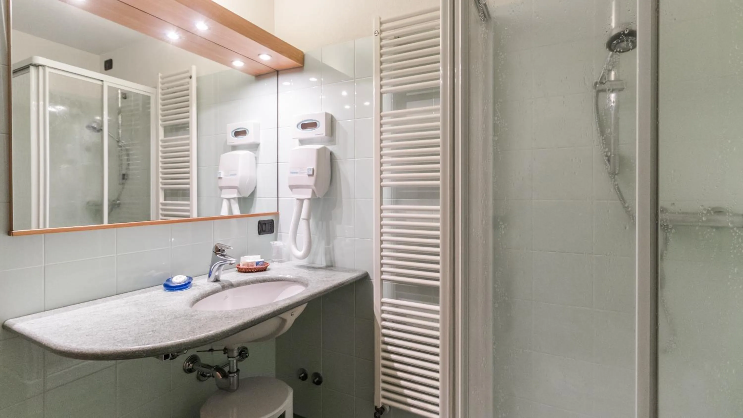 Bathroom in Residence Pizzo Scalino