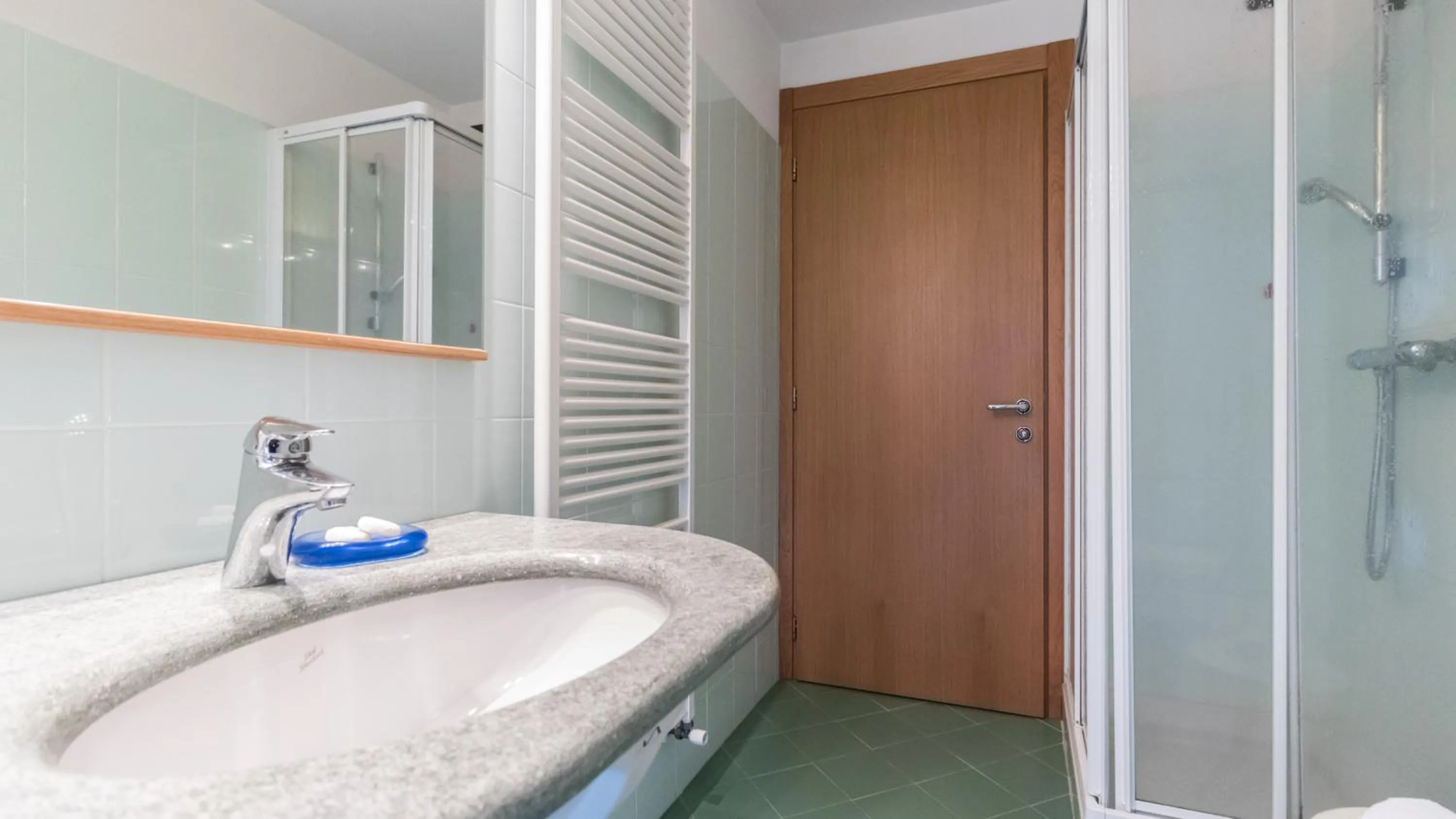 Bathroom in Residence Pizzo Scalino