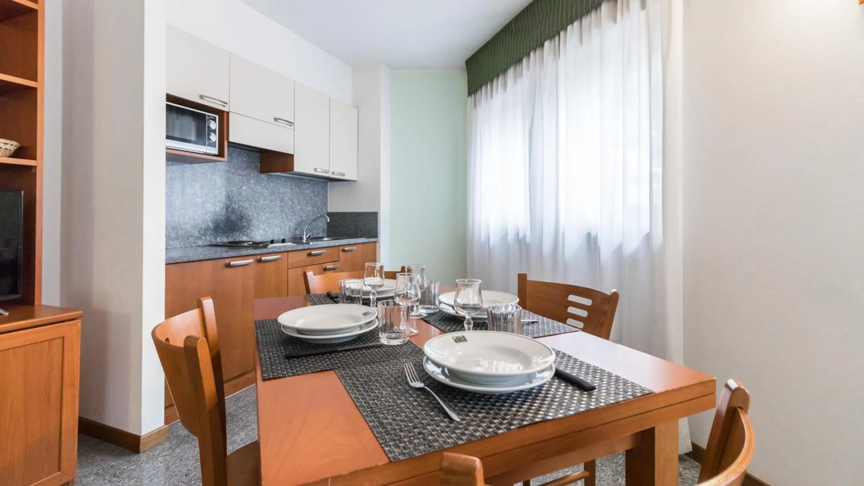 Dining area in Residence Pizzo Scalino