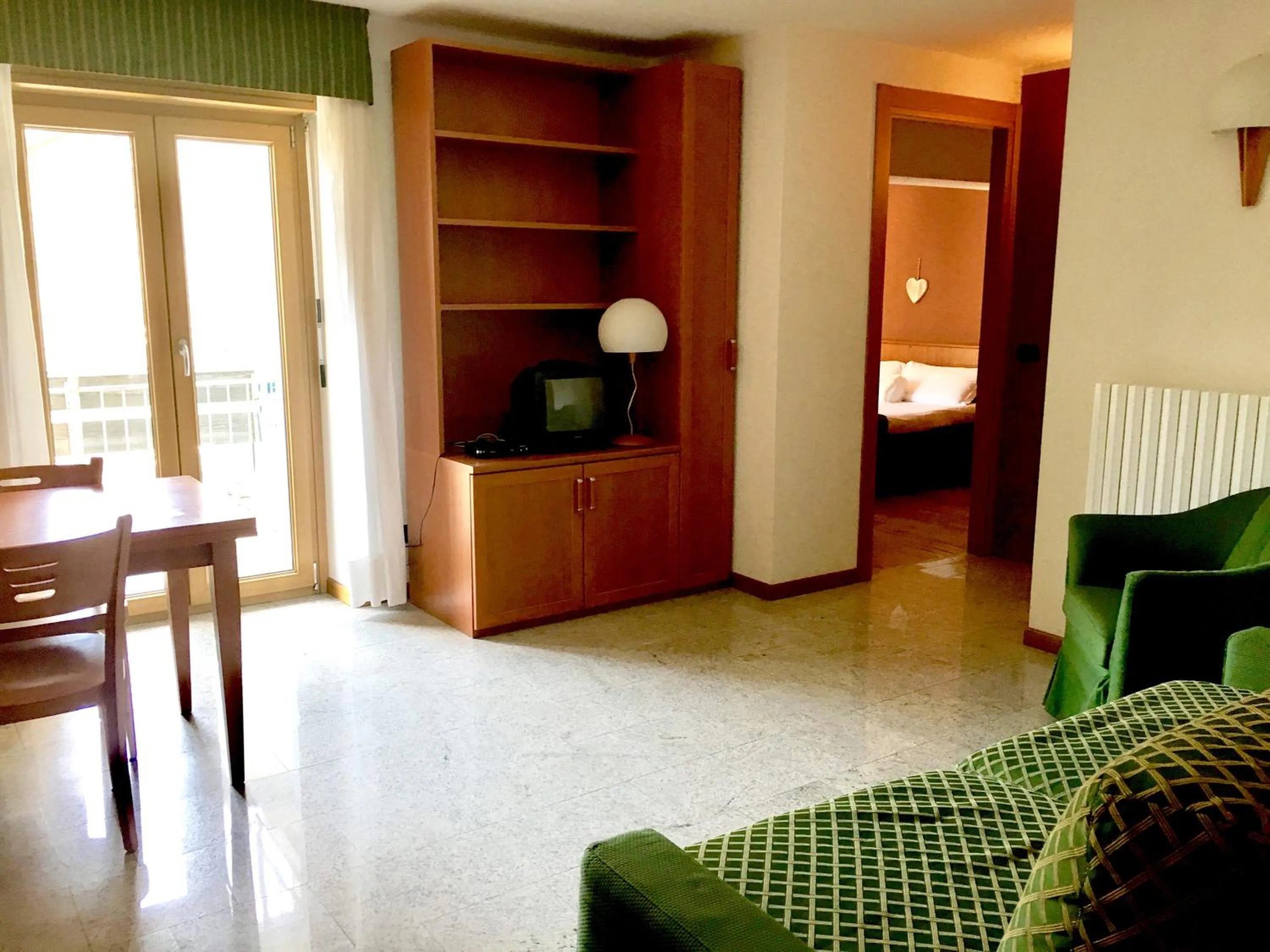 TV and multimedia in Residence Pizzo Scalino