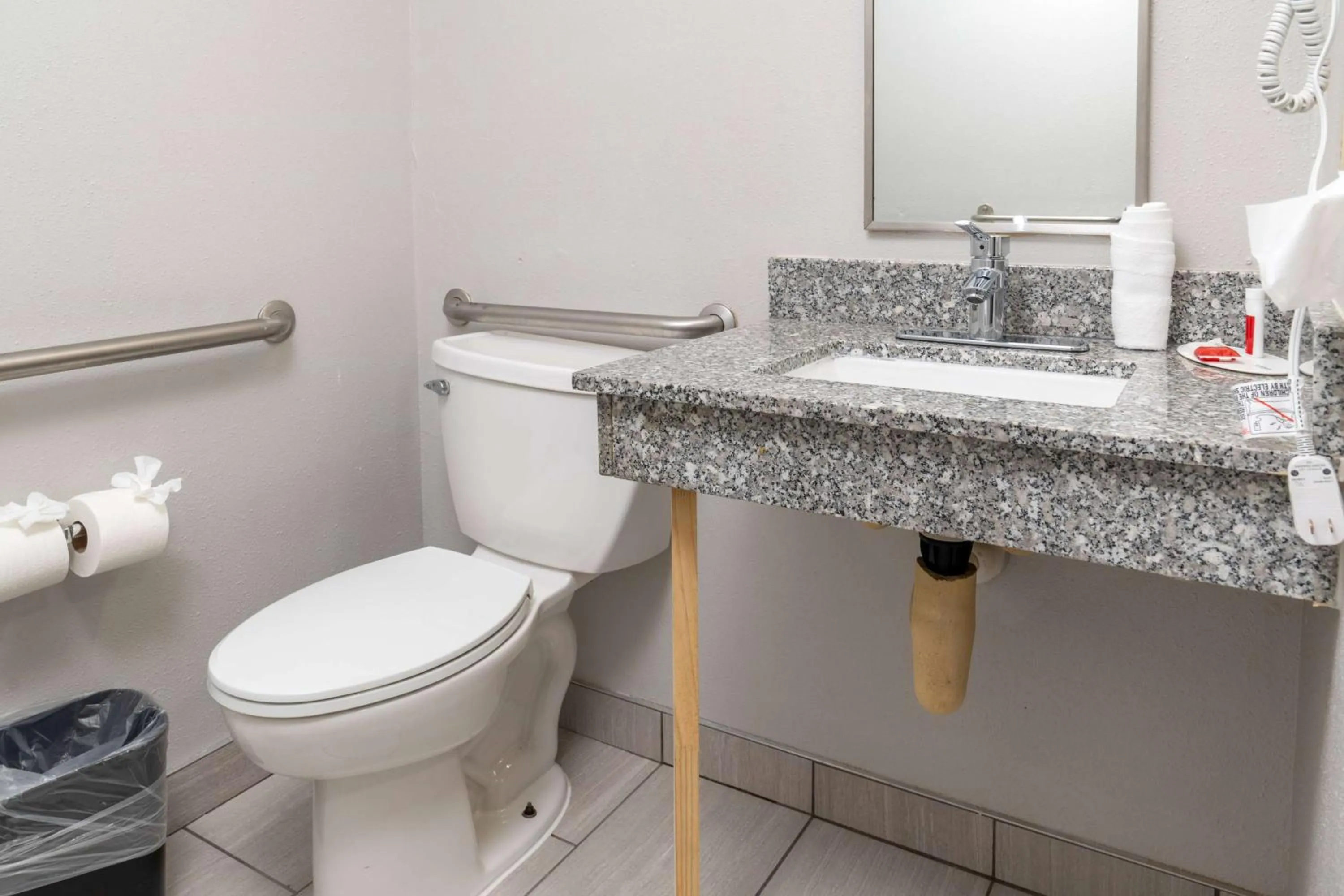 Bedroom in Microtel Inn & Suites by Wyndham Pigeon Forge