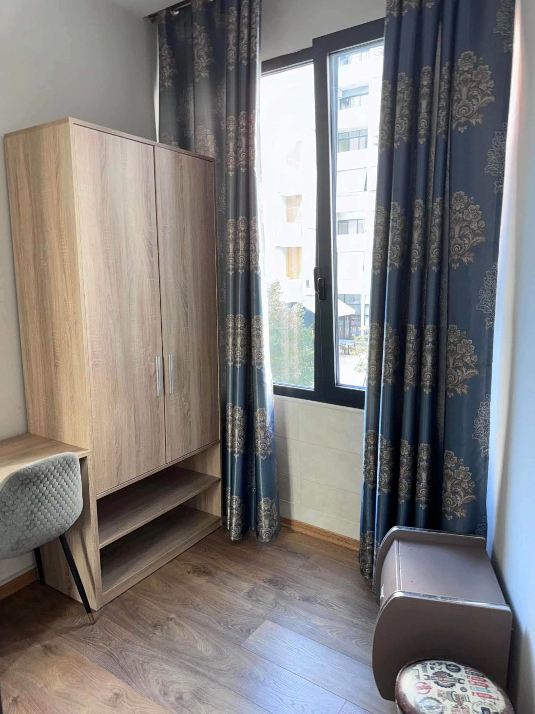 wardrobe in Park Hotel Tirana