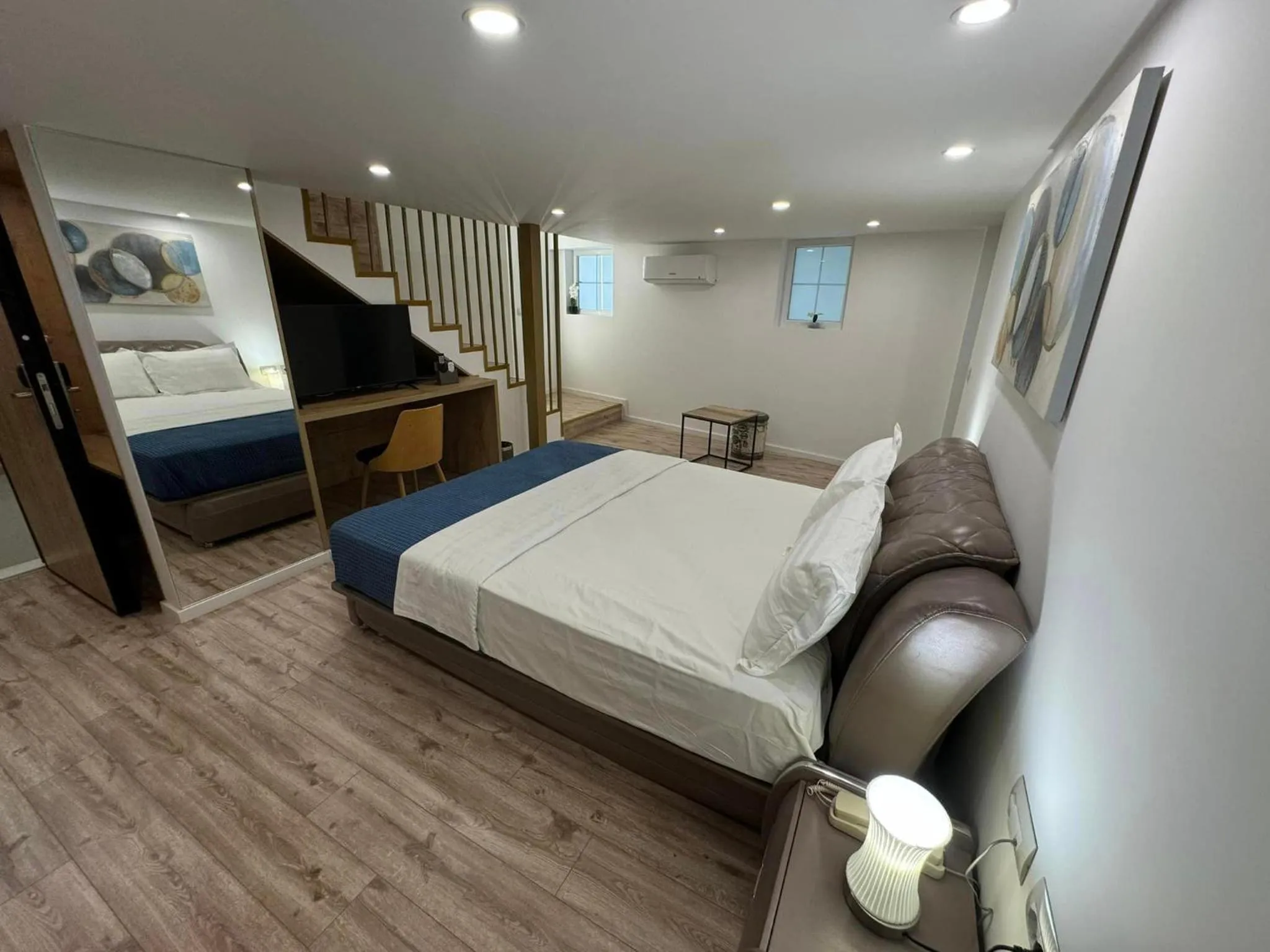 Bedroom, Bed in Park Hotel Tirana