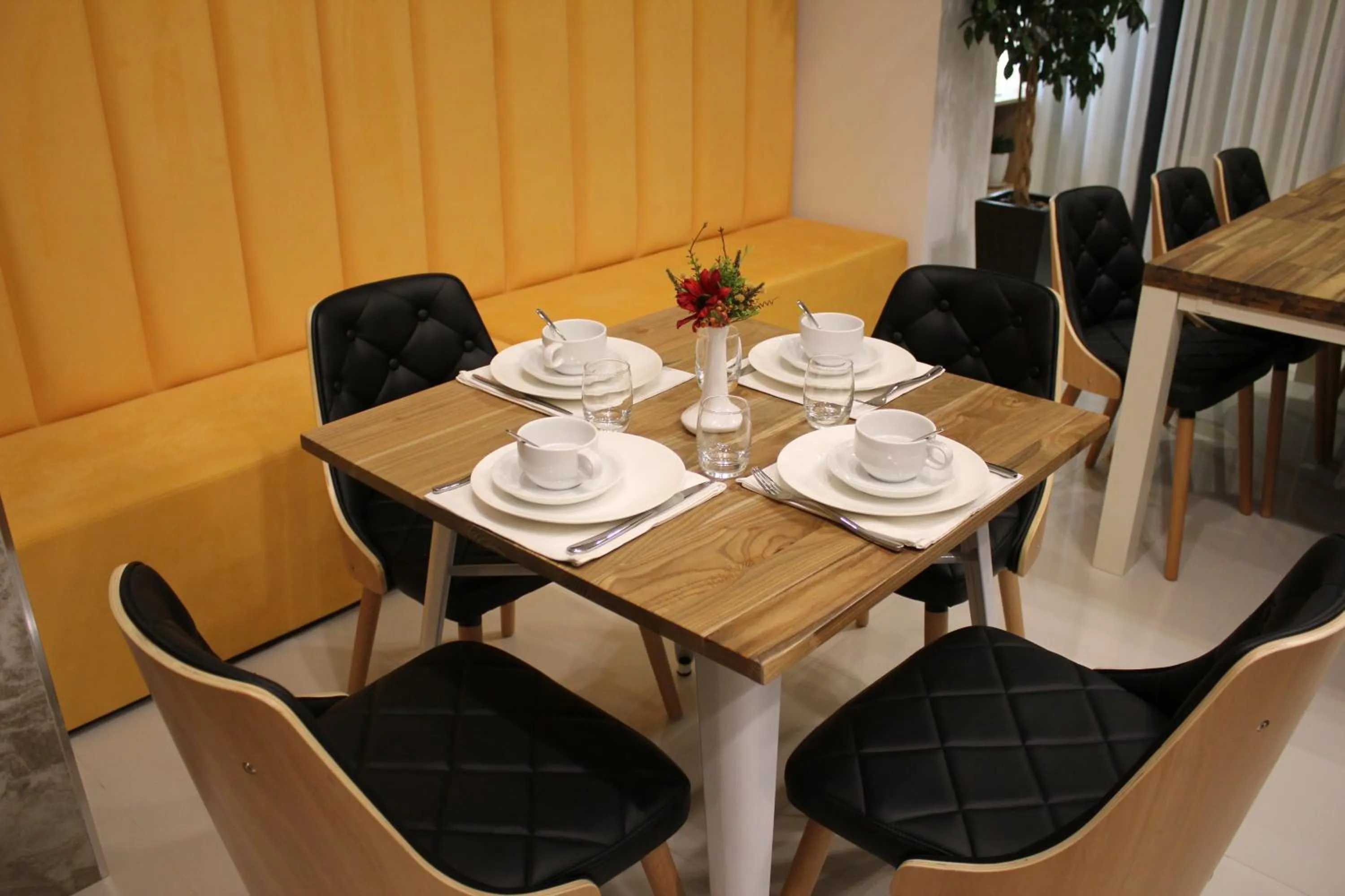 Breakfast in Park Hotel Tirana