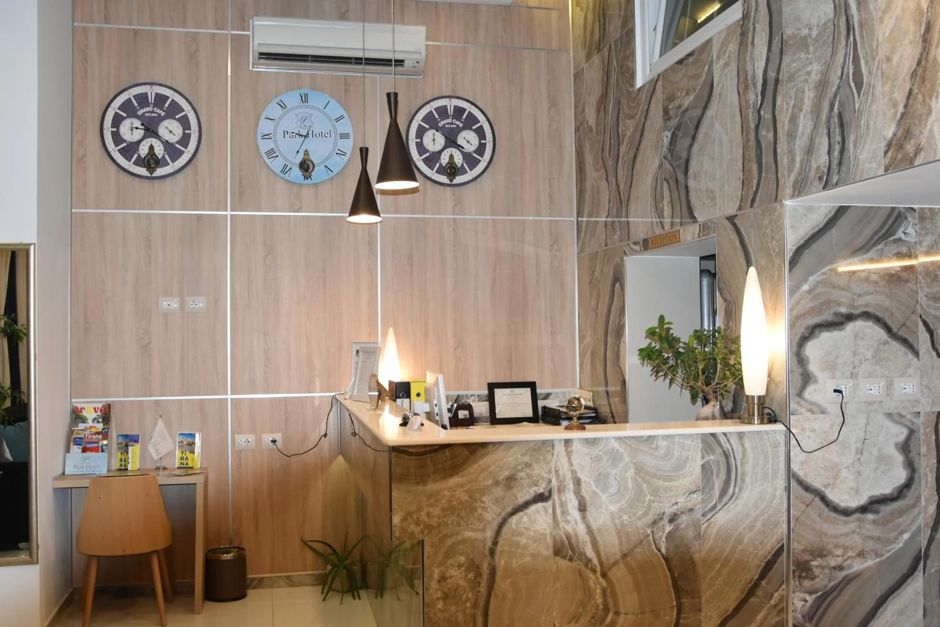 Lobby or reception in Park Hotel Tirana