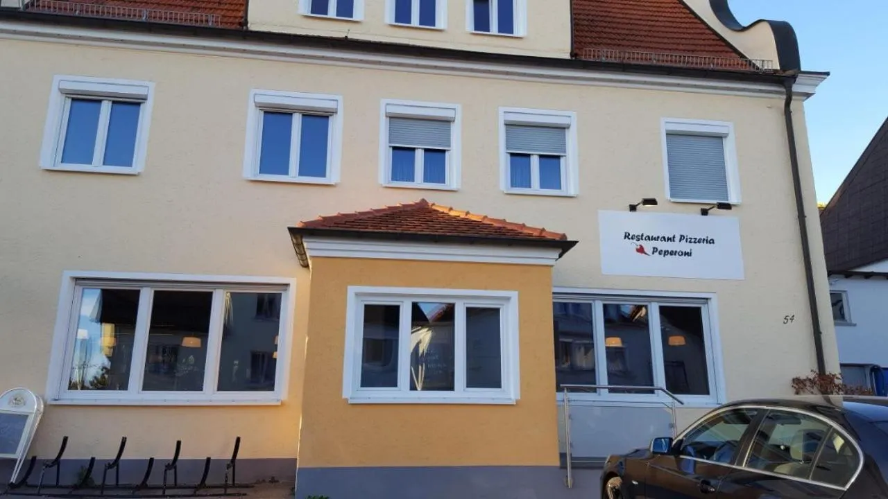 Property building in Gaststätte Peperoni