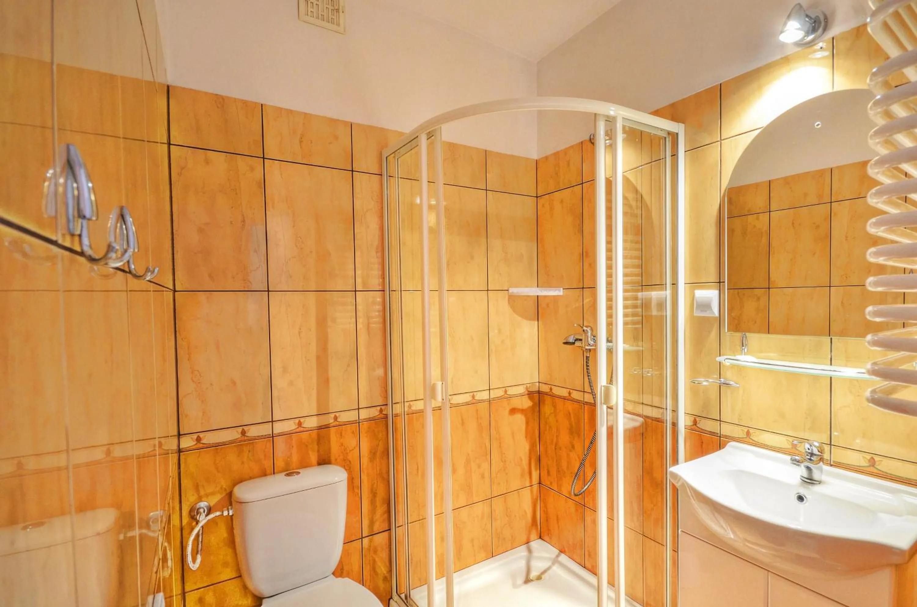 Shower in GWAREK Centrum Wypoczynkowe