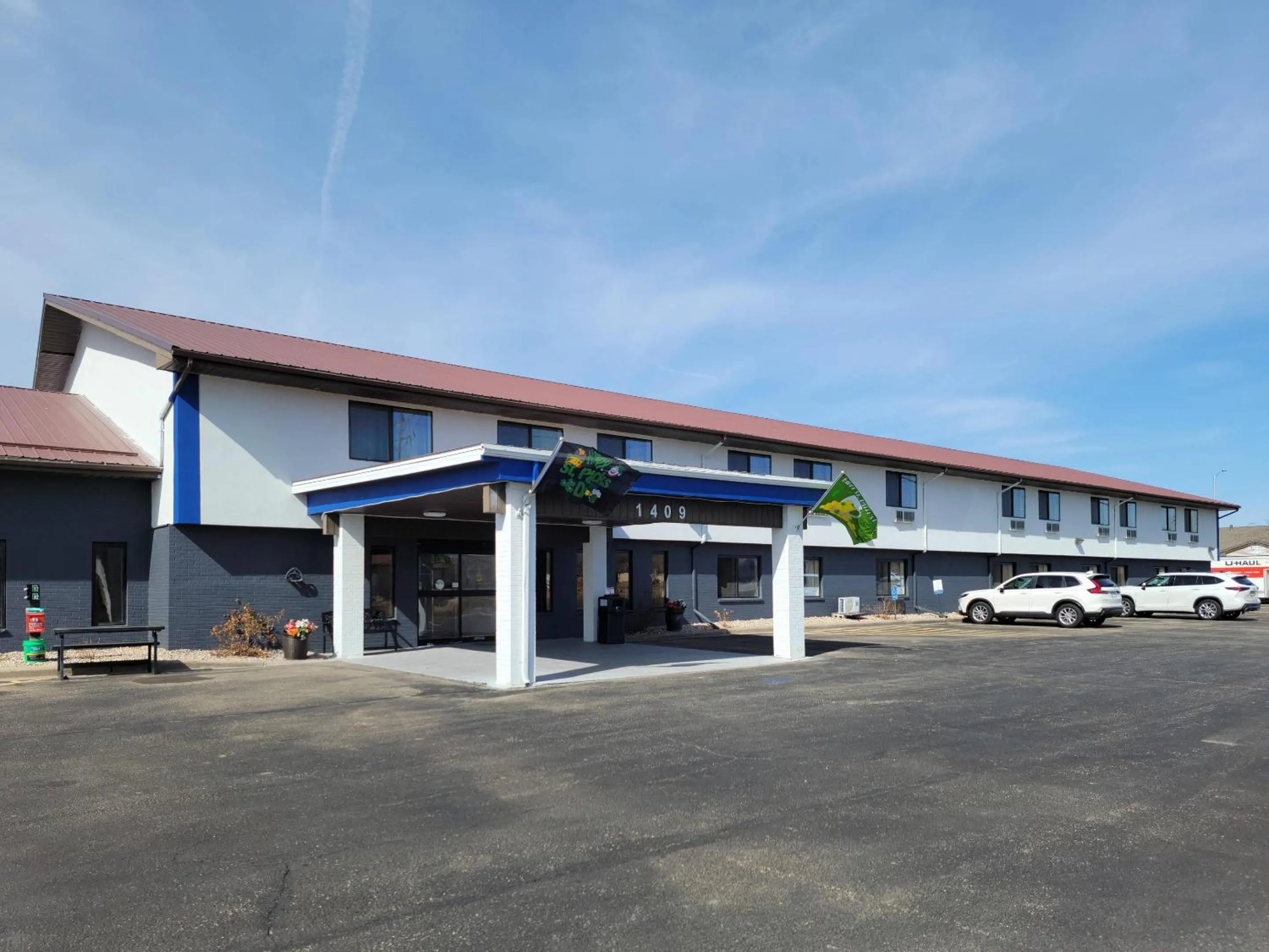 Property building in Quality Inn New London