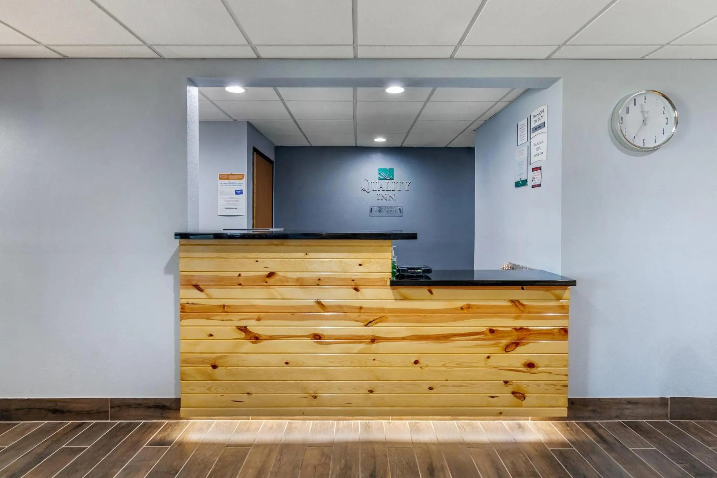 Lobby or reception in Quality Inn New London