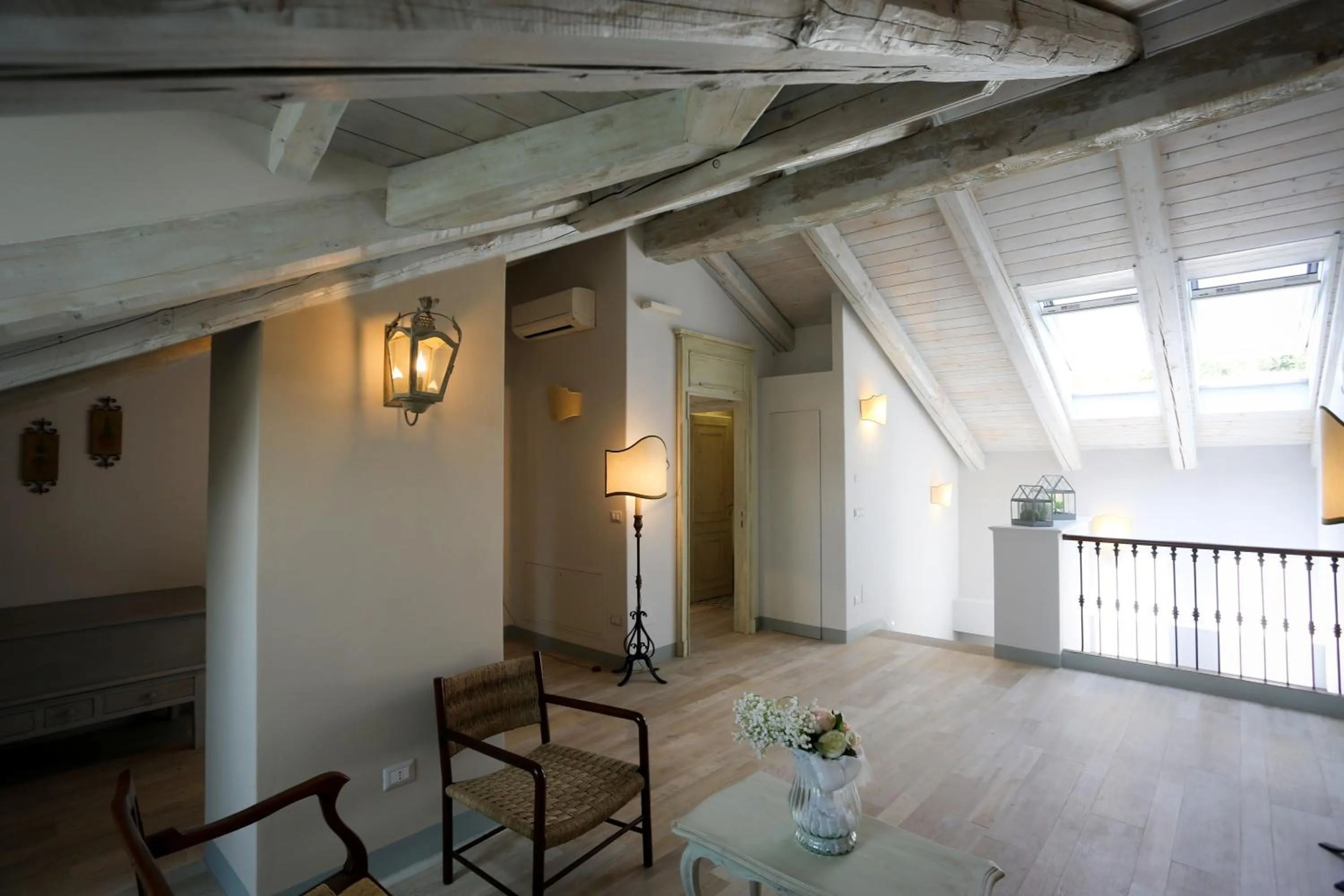 Communal lounge/ TV room in B&B Villa Ricardi