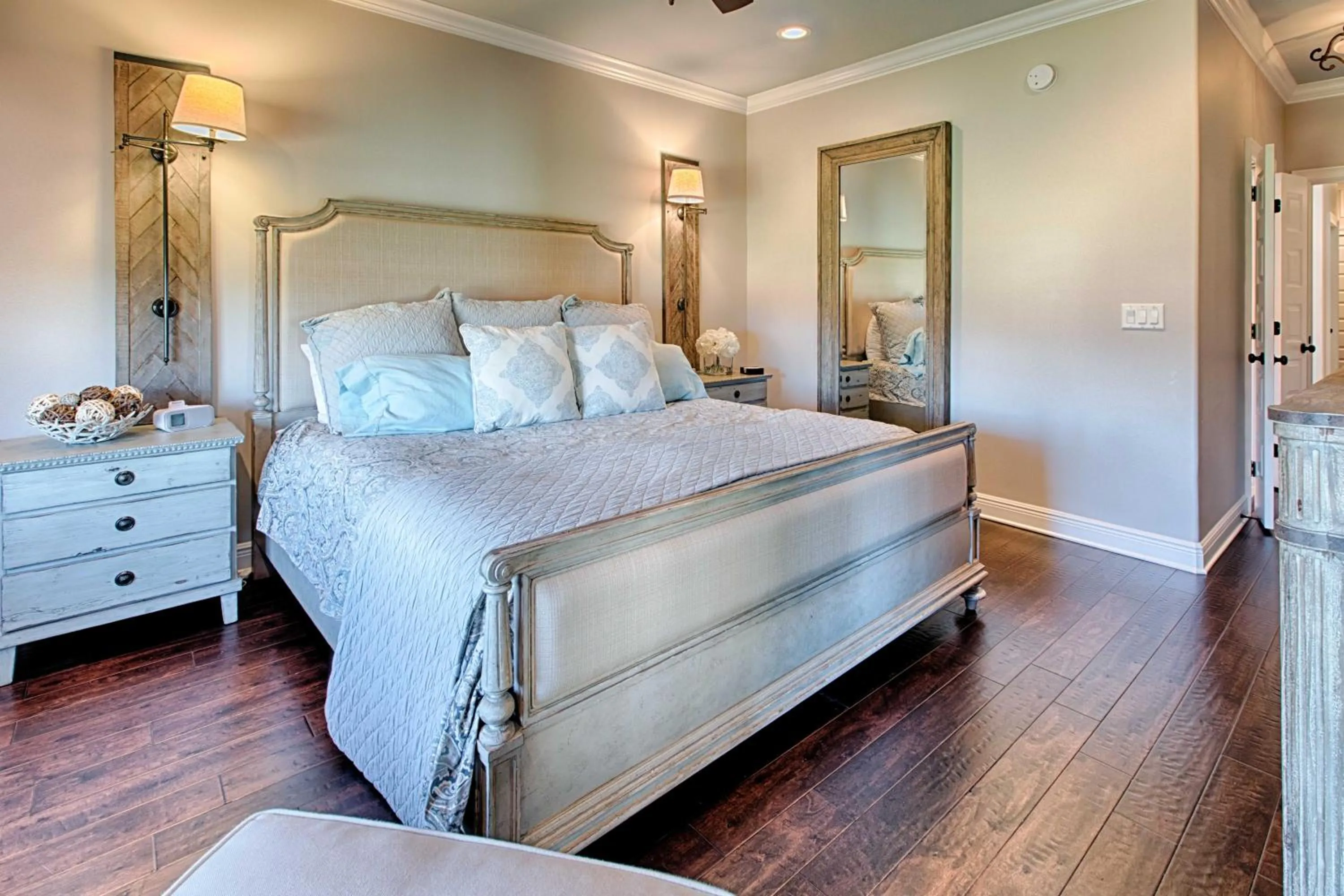 Bed in Villa Lago 1923