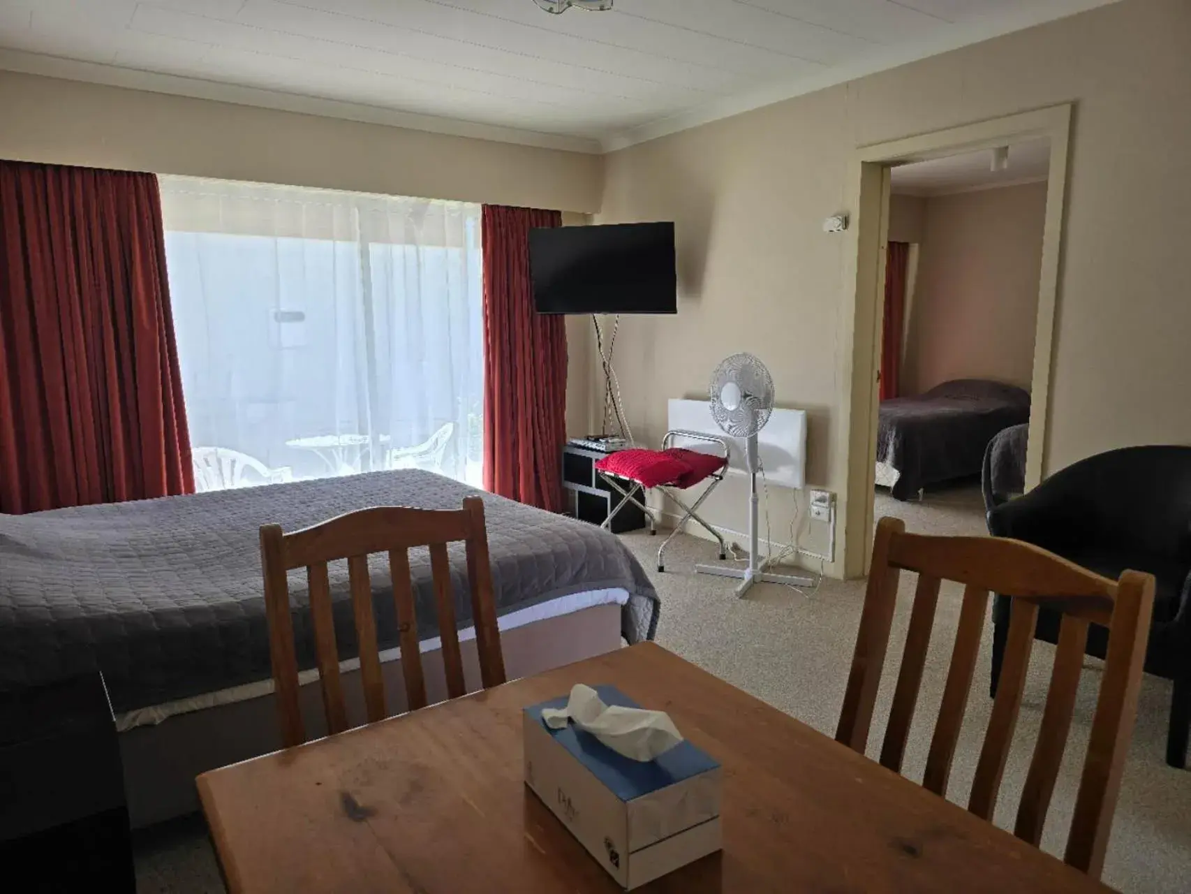 Family Room in Alpenhorn Motel Family Room in Alpenhorn Motel