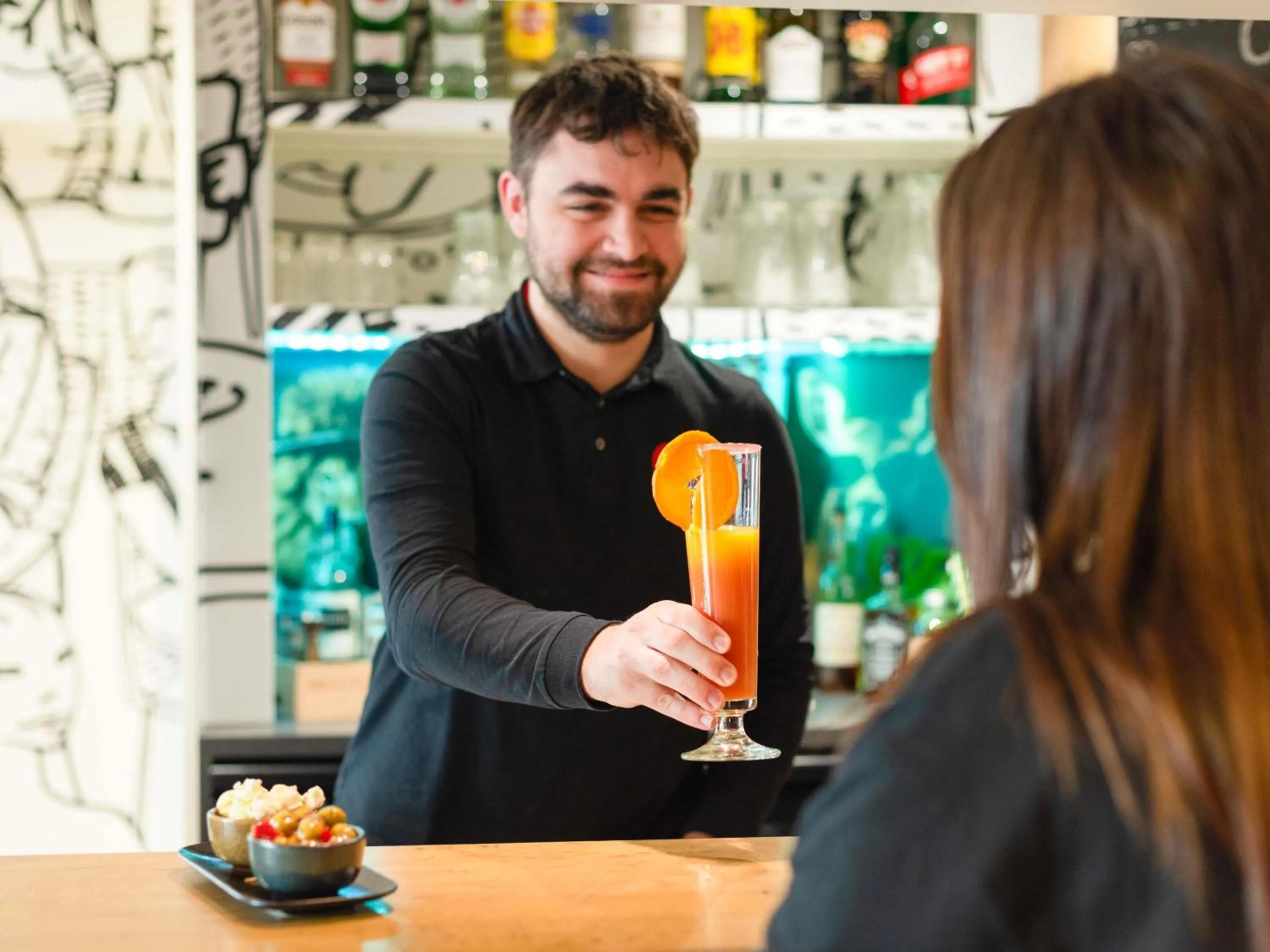 Lounge or bar in ibis Chalon Sur Saone Nord