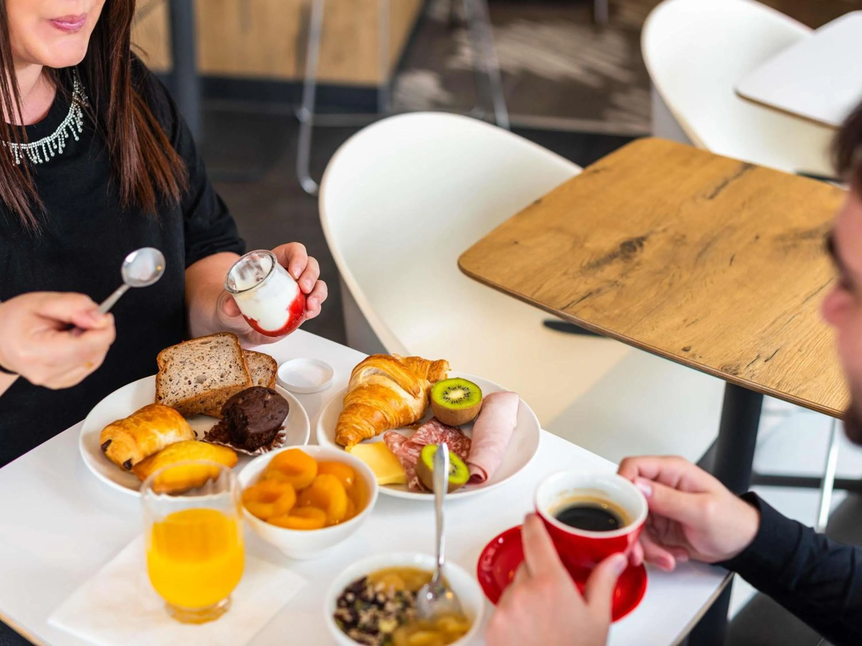 Breakfast in ibis Chalon Sur Saone Nord