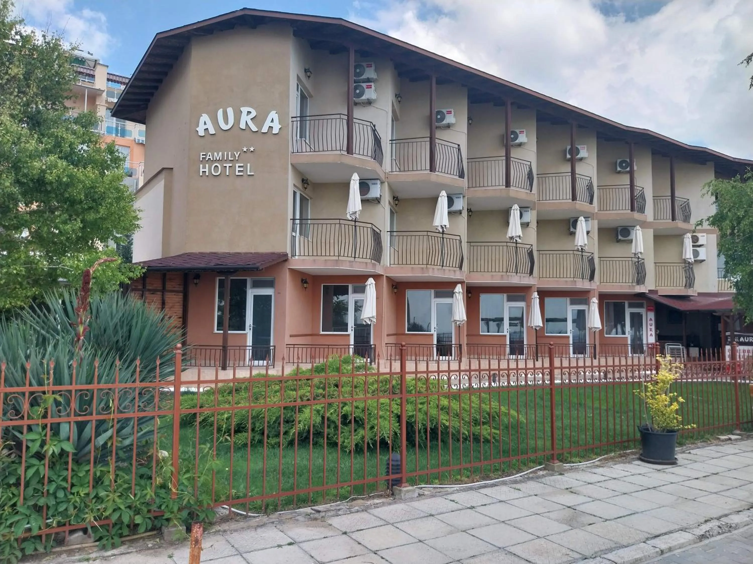 Aura Family Hotel