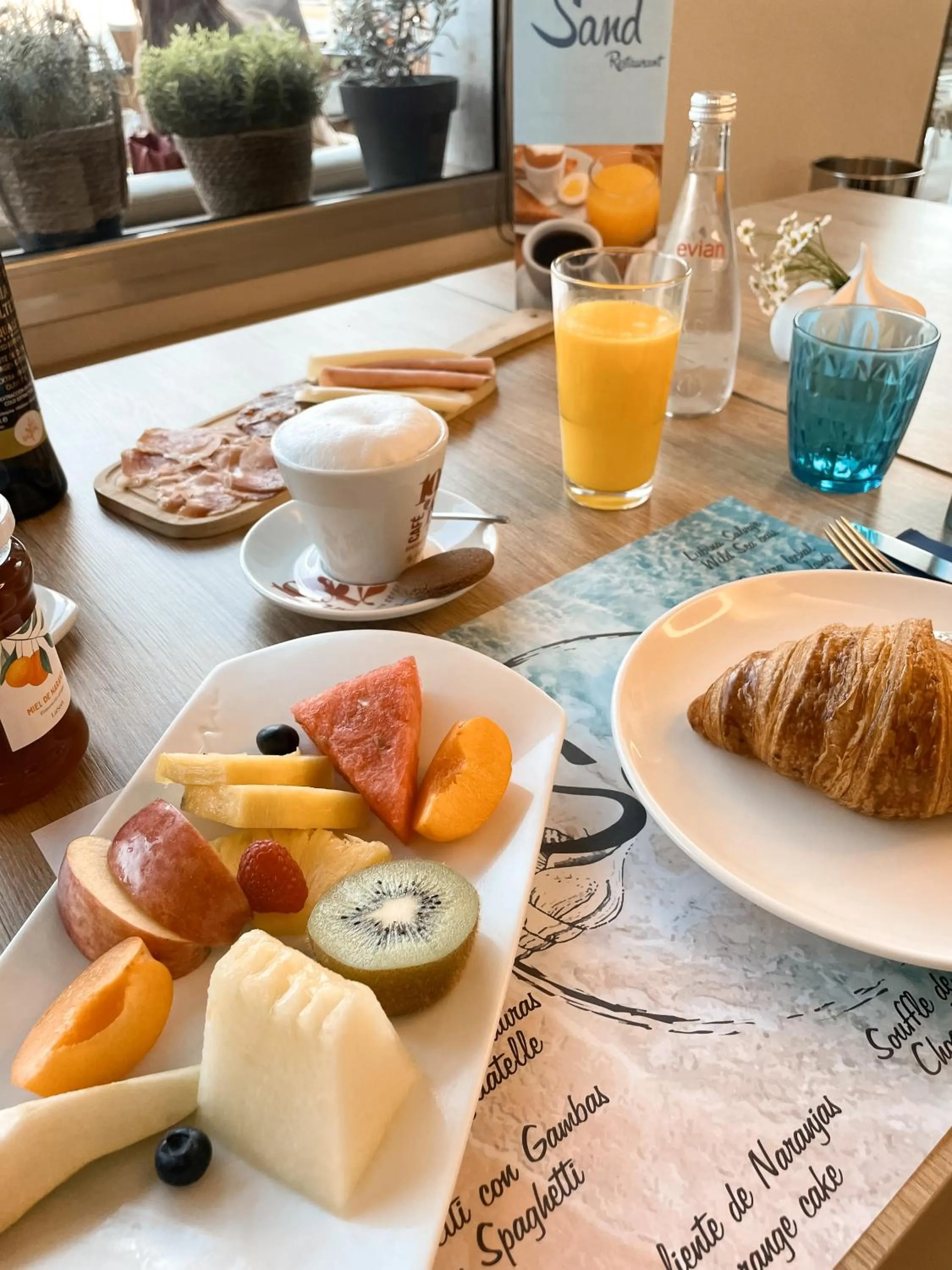 Restaurant/places to eat in La Sort Boutique Hotel