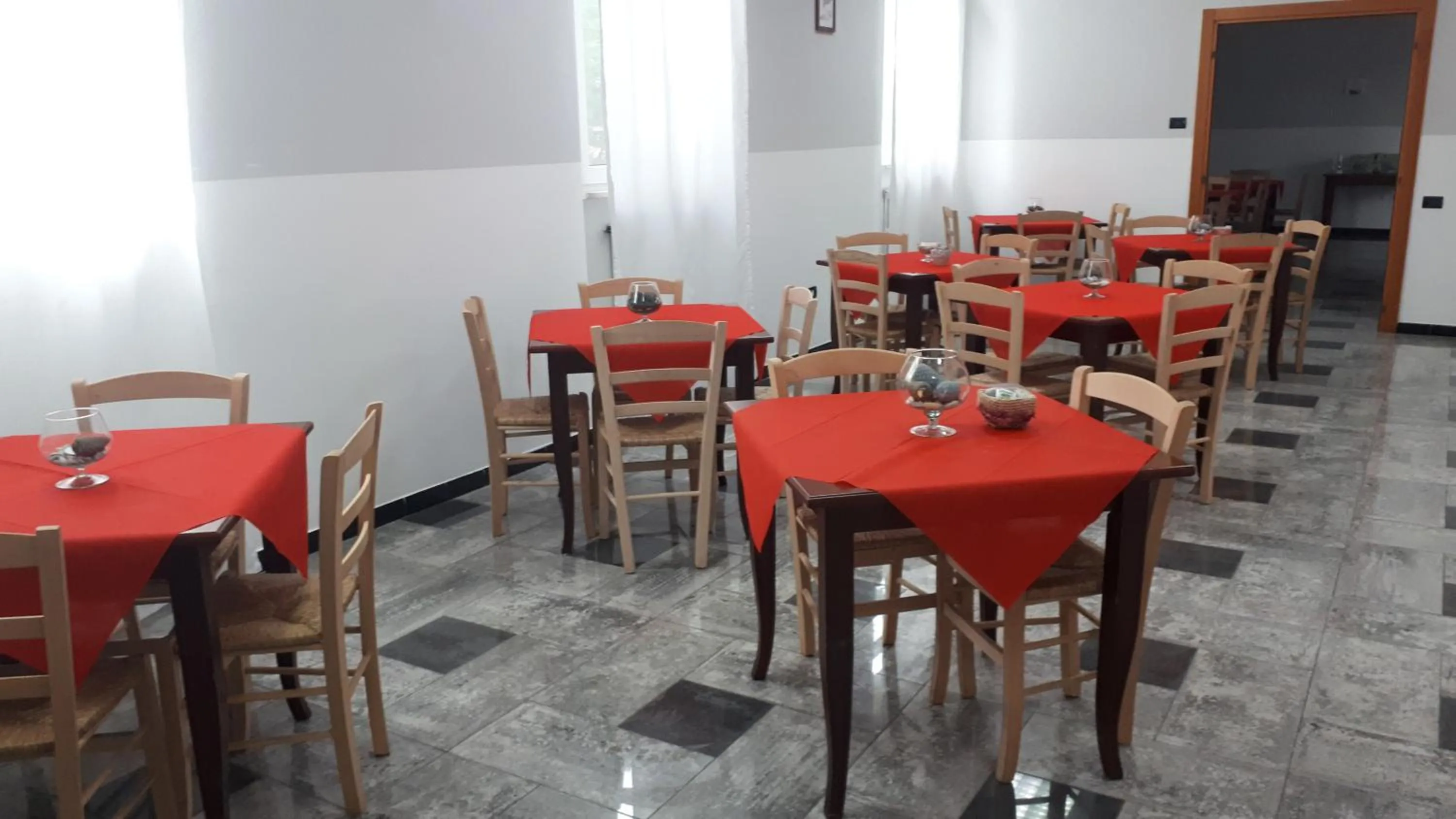 Restaurant/places to eat in Chiostro Delle Cererie
