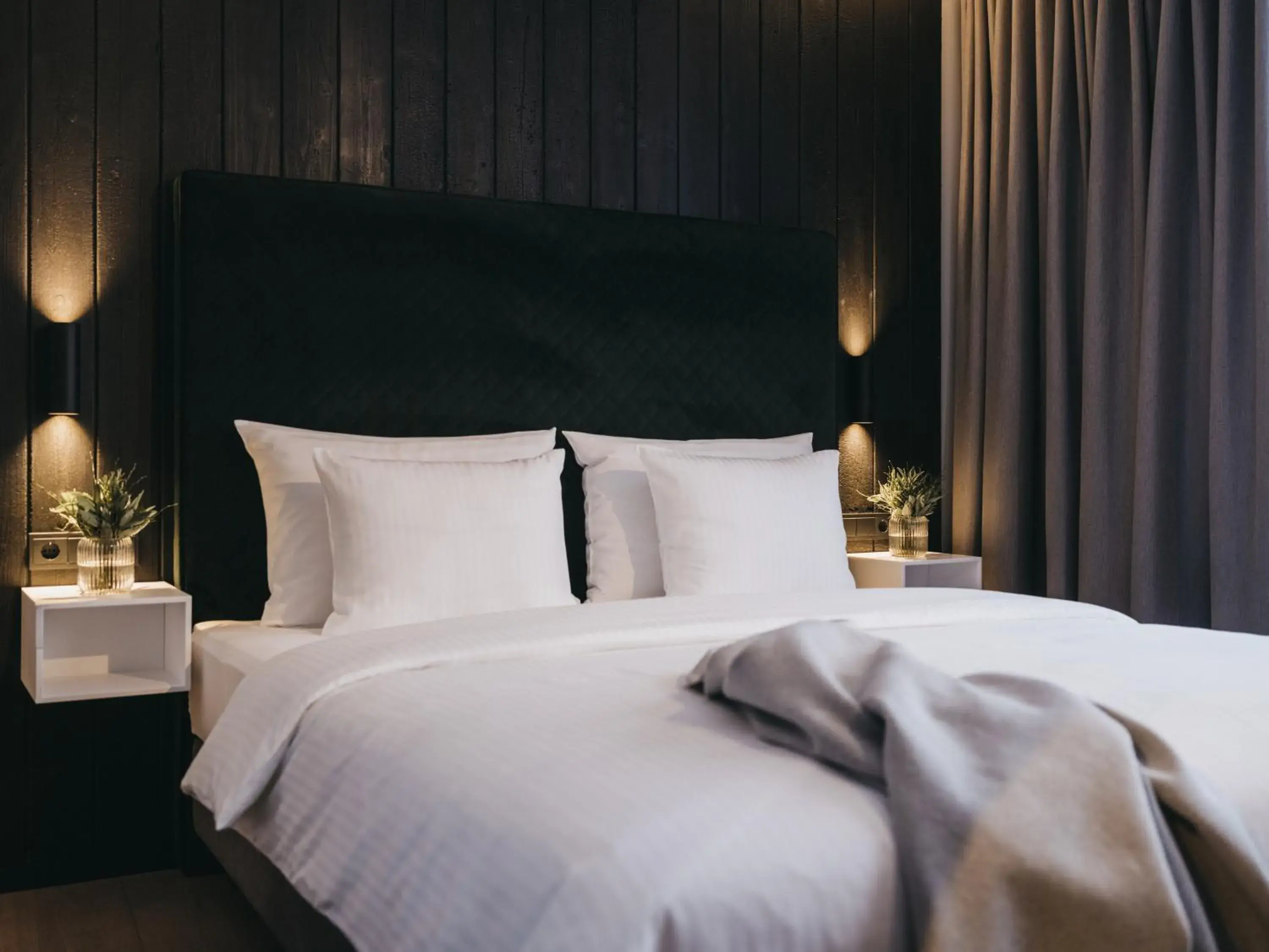 Standard Double Room in The Crystal VAYA Unique Standard Double Room in The Crystal VAYA Unique