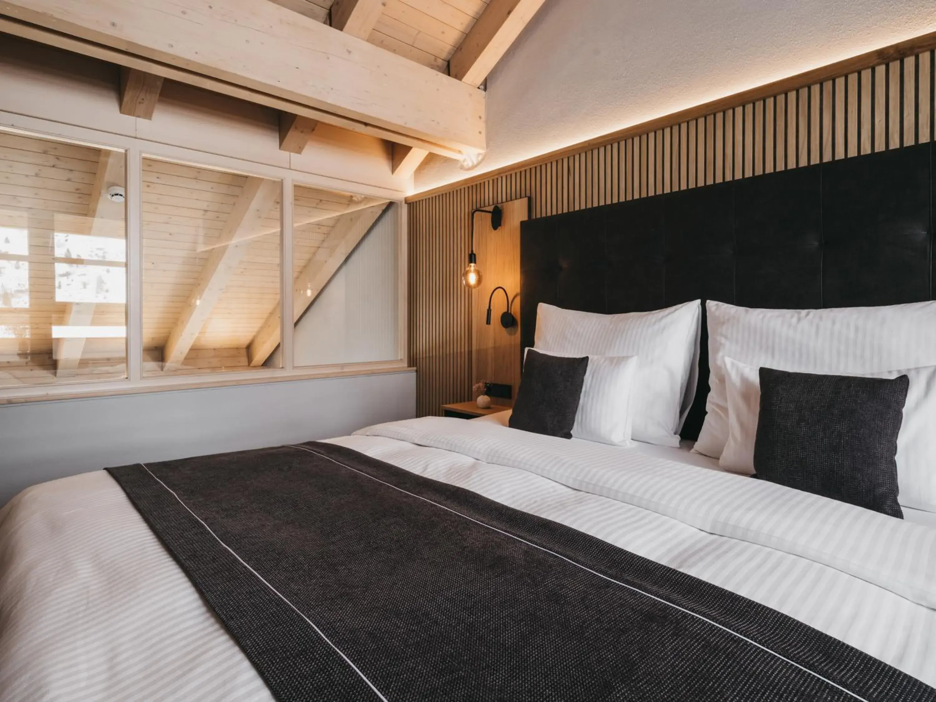 Maisonette Suite in The Crystal VAYA Unique Maisonette Suite in The Crystal VAYA Unique