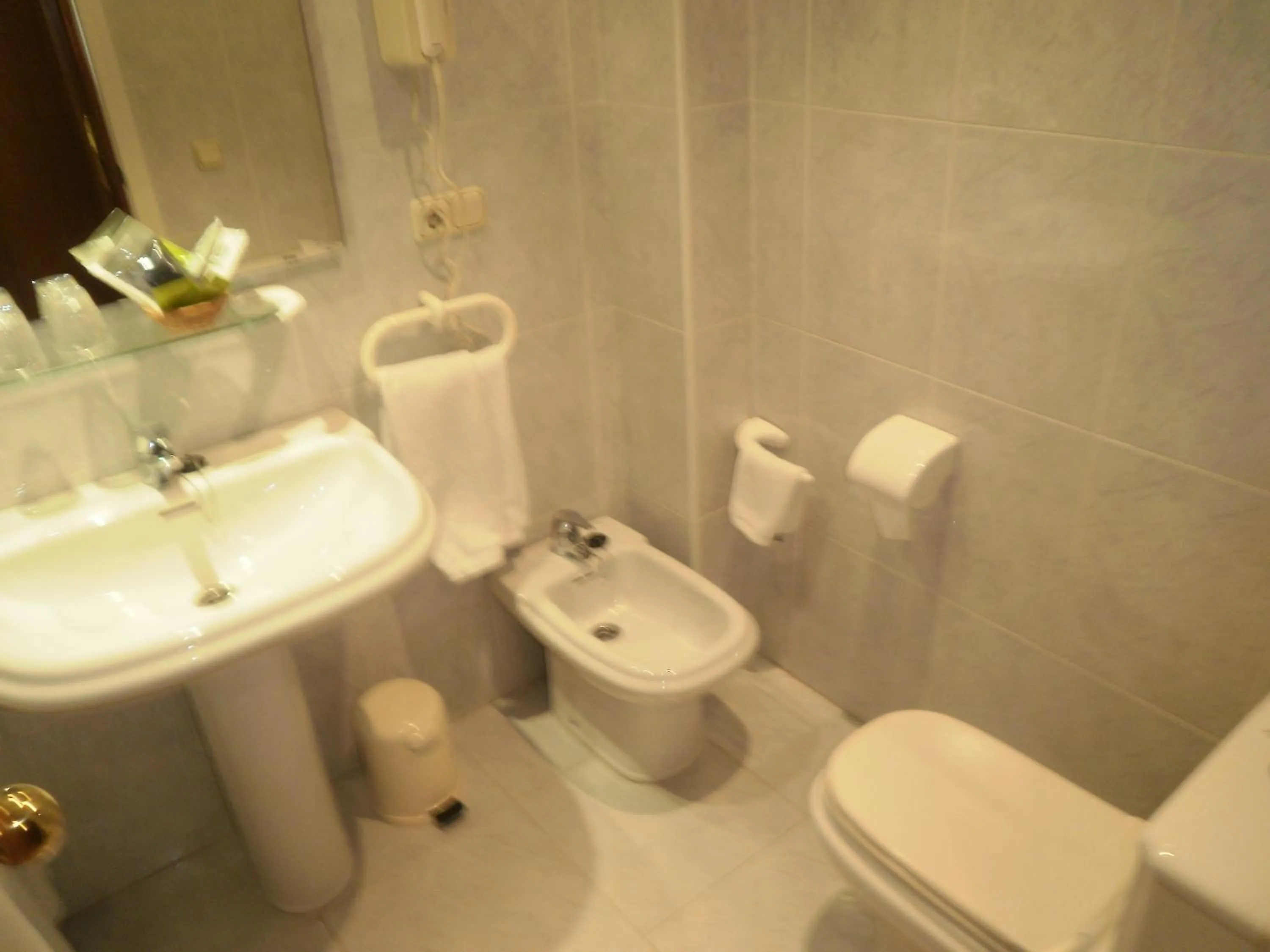 Bathroom in Hotel Isabel