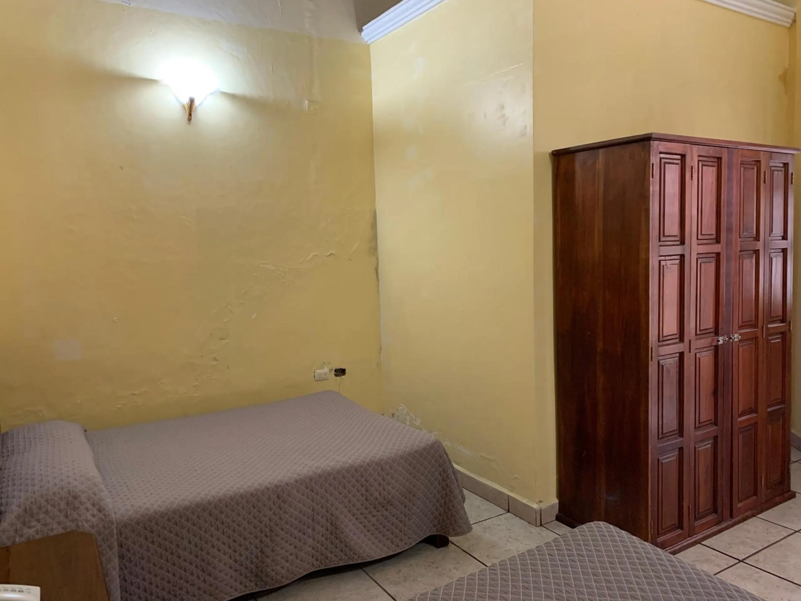 Bedroom in OYO Hotel Real de Cortés