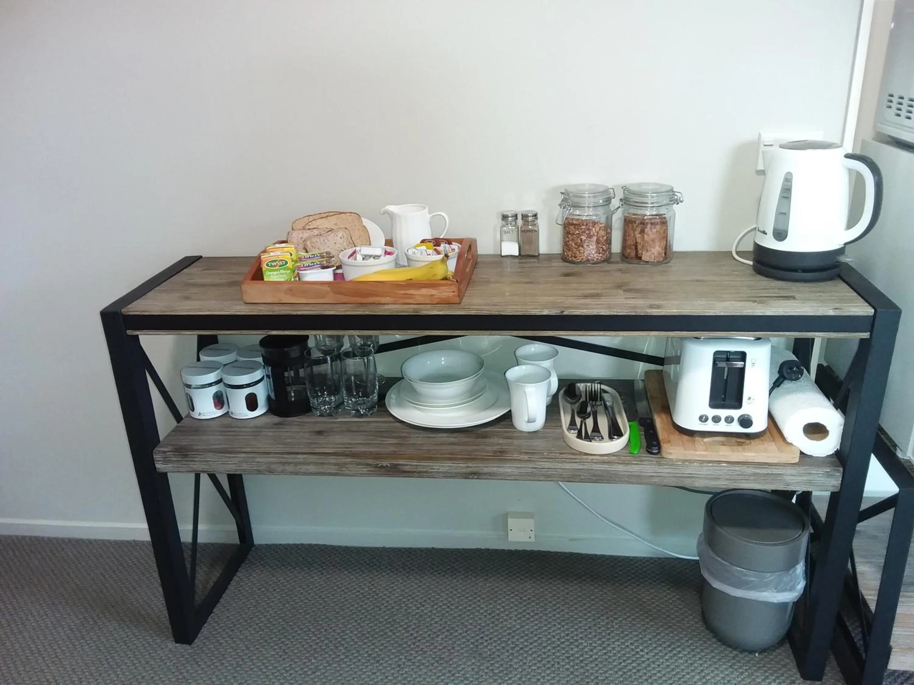 Breakfast in Chris and Dave's B & B