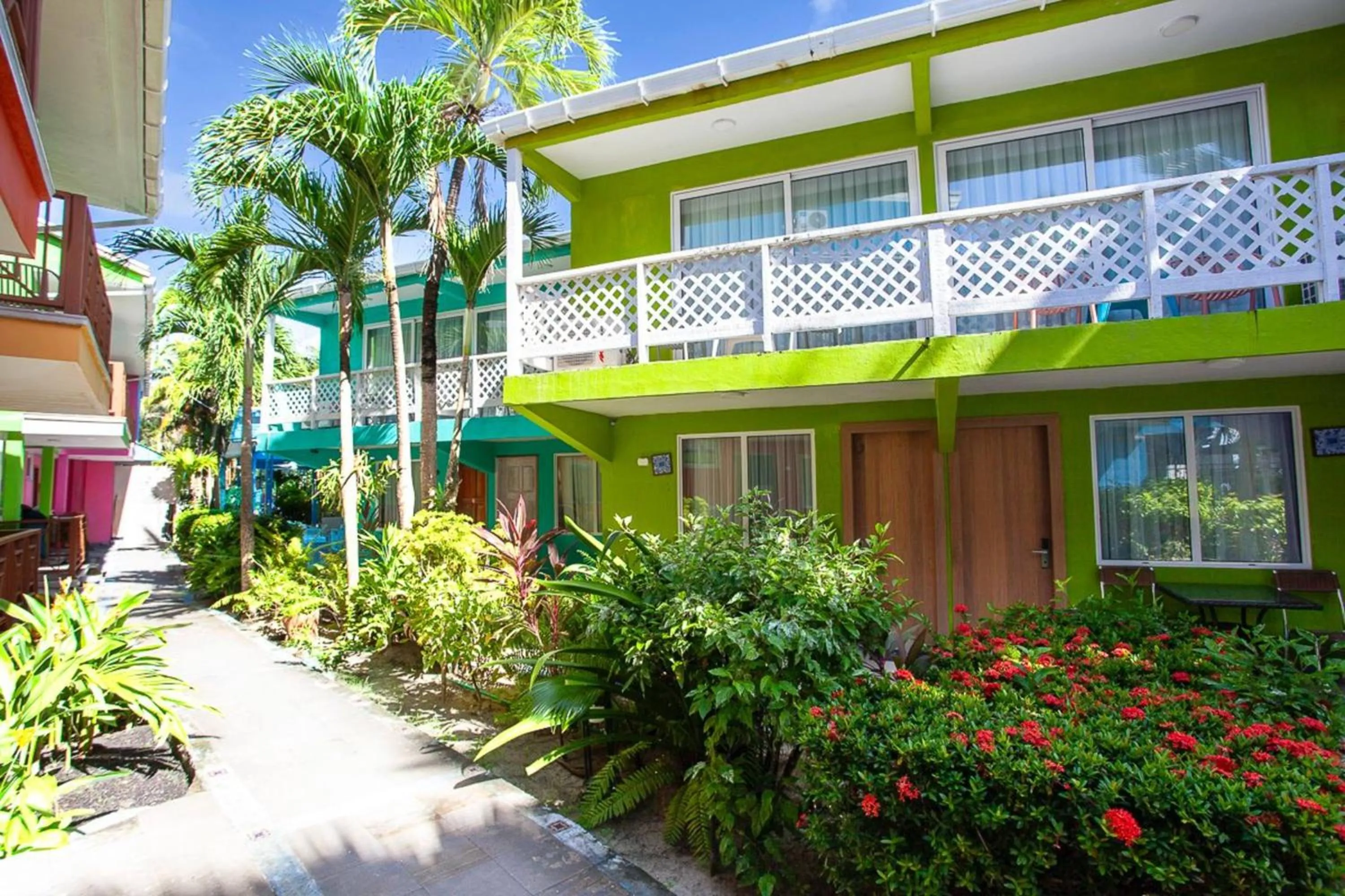 Property building in Hotel Cocoplum Beach