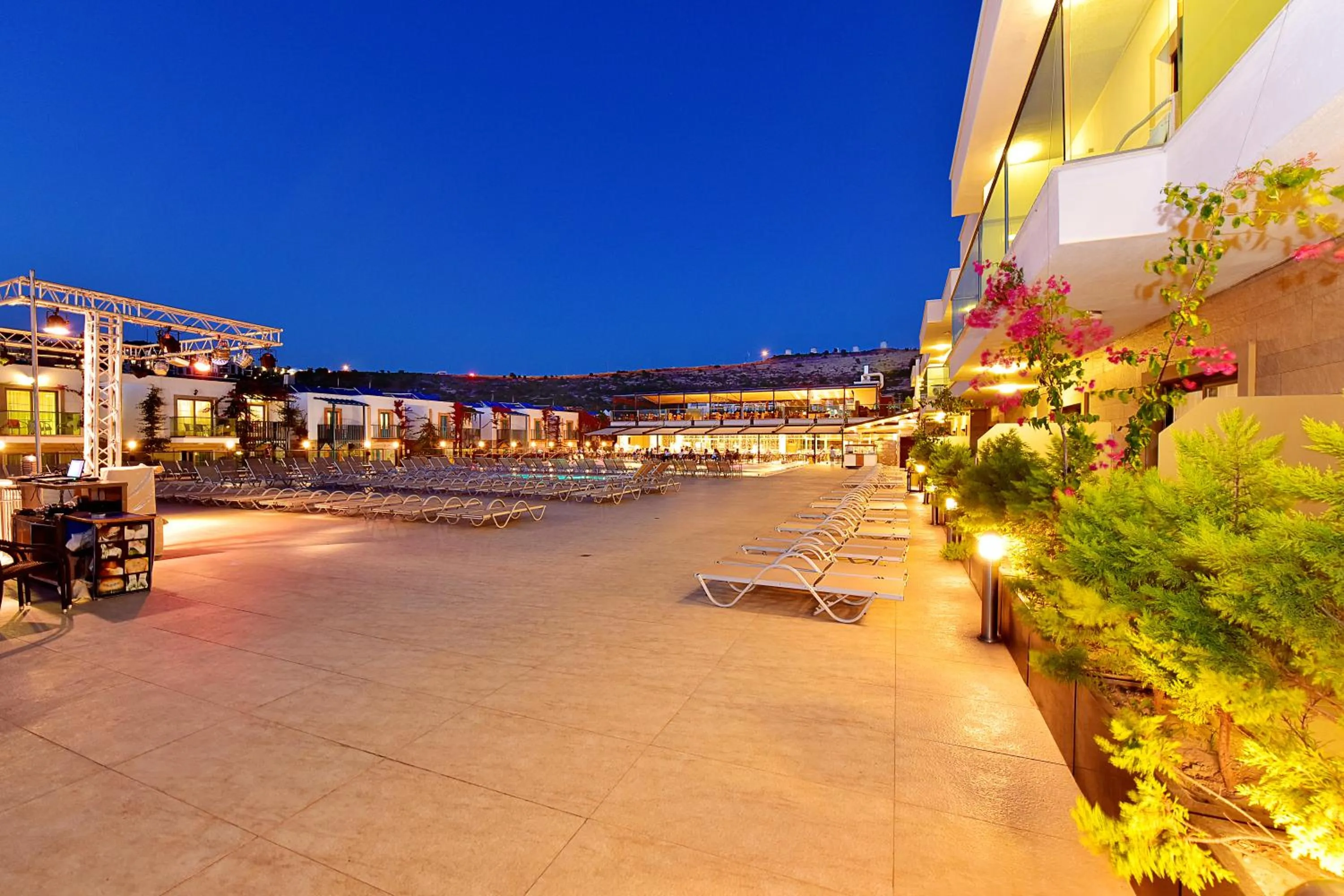 Restaurant/places to eat in Jasmin Beach Hotel