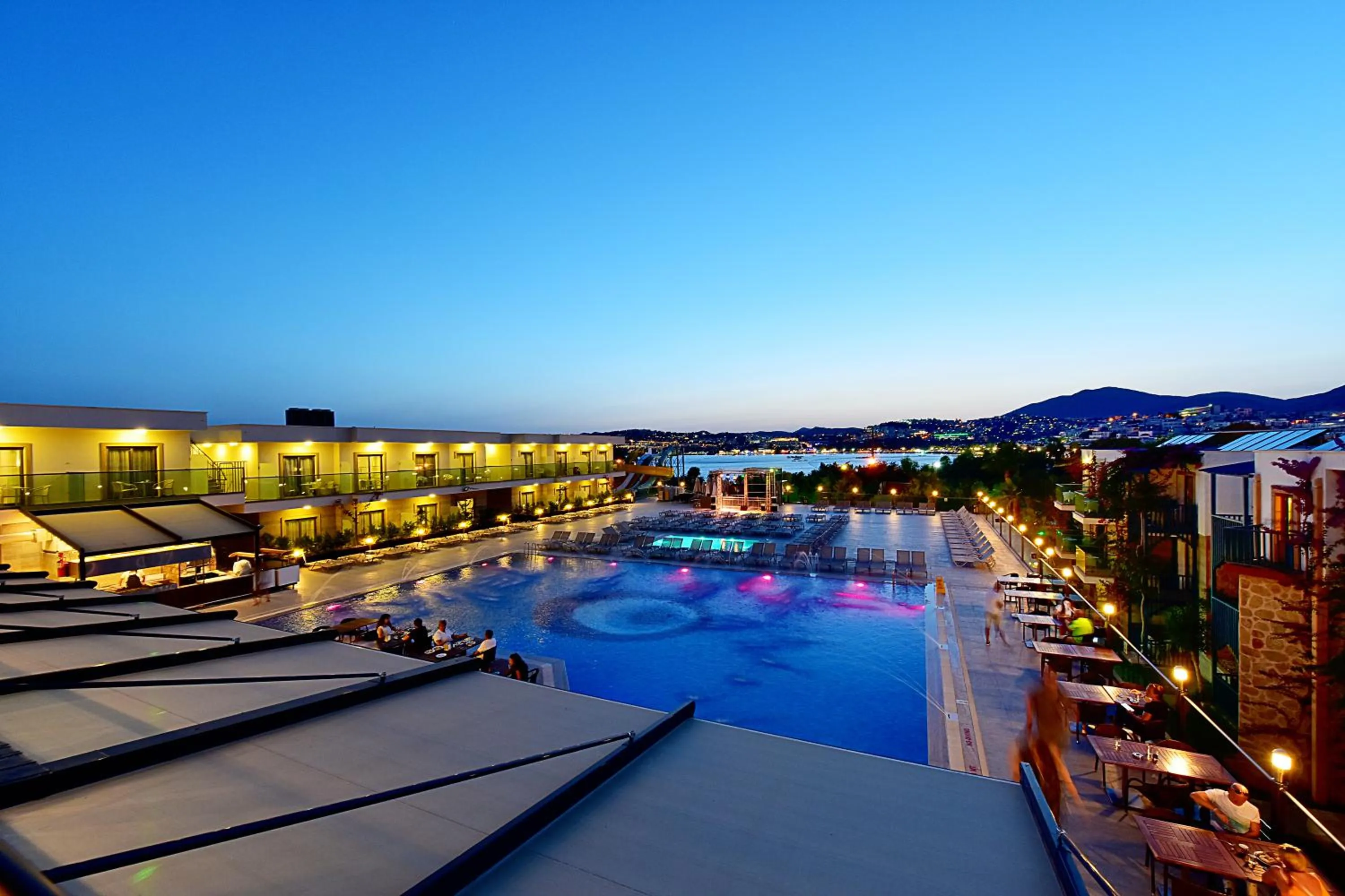 Pool view in Jasmin Beach Hotel