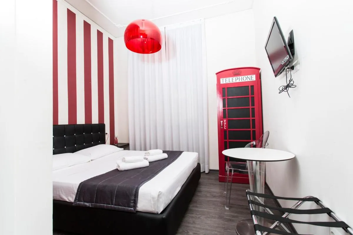 Photo of the whole room, Bed in Il Giglio Rosso B&B