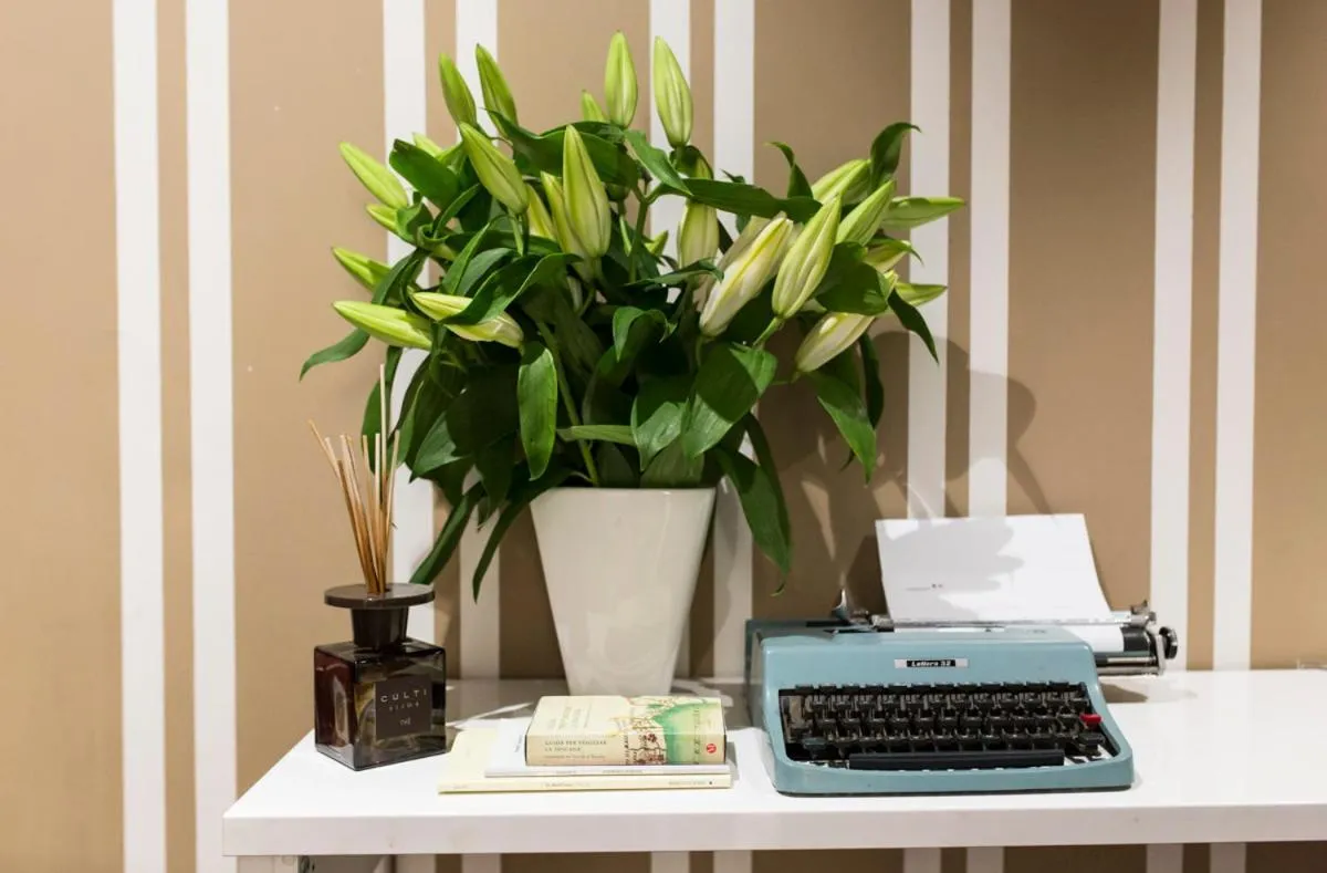 Decorative detail in Il Giglio Rosso B&B