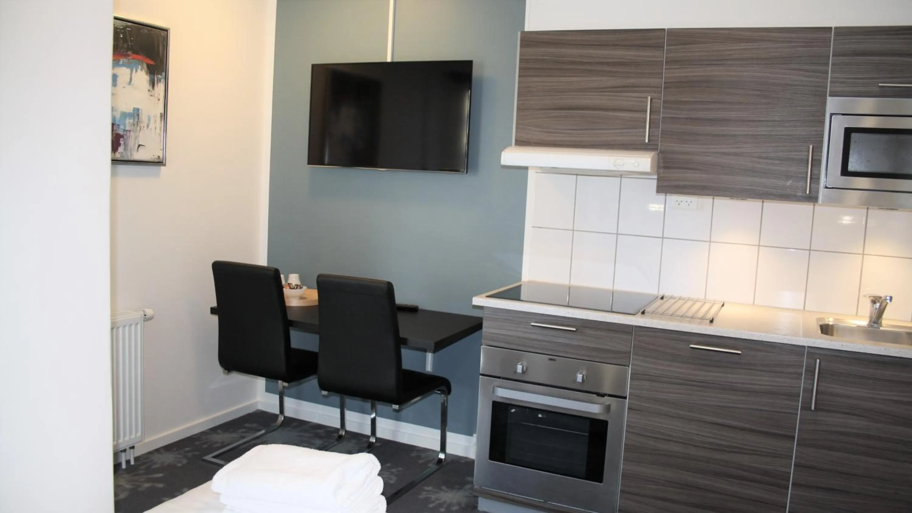 TV and multimedia in ApartHotel Faber