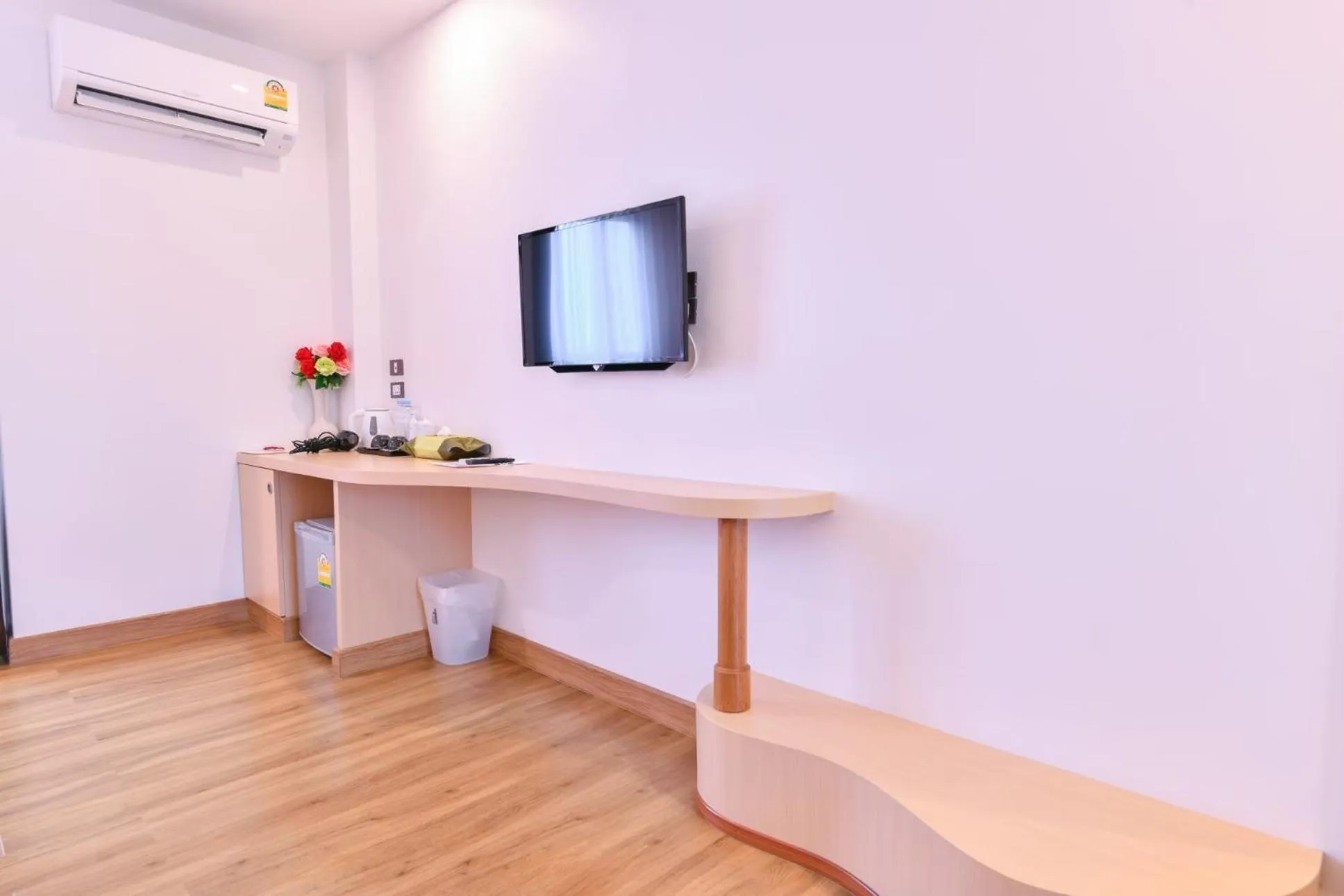 Bedroom in Marlin Hotel