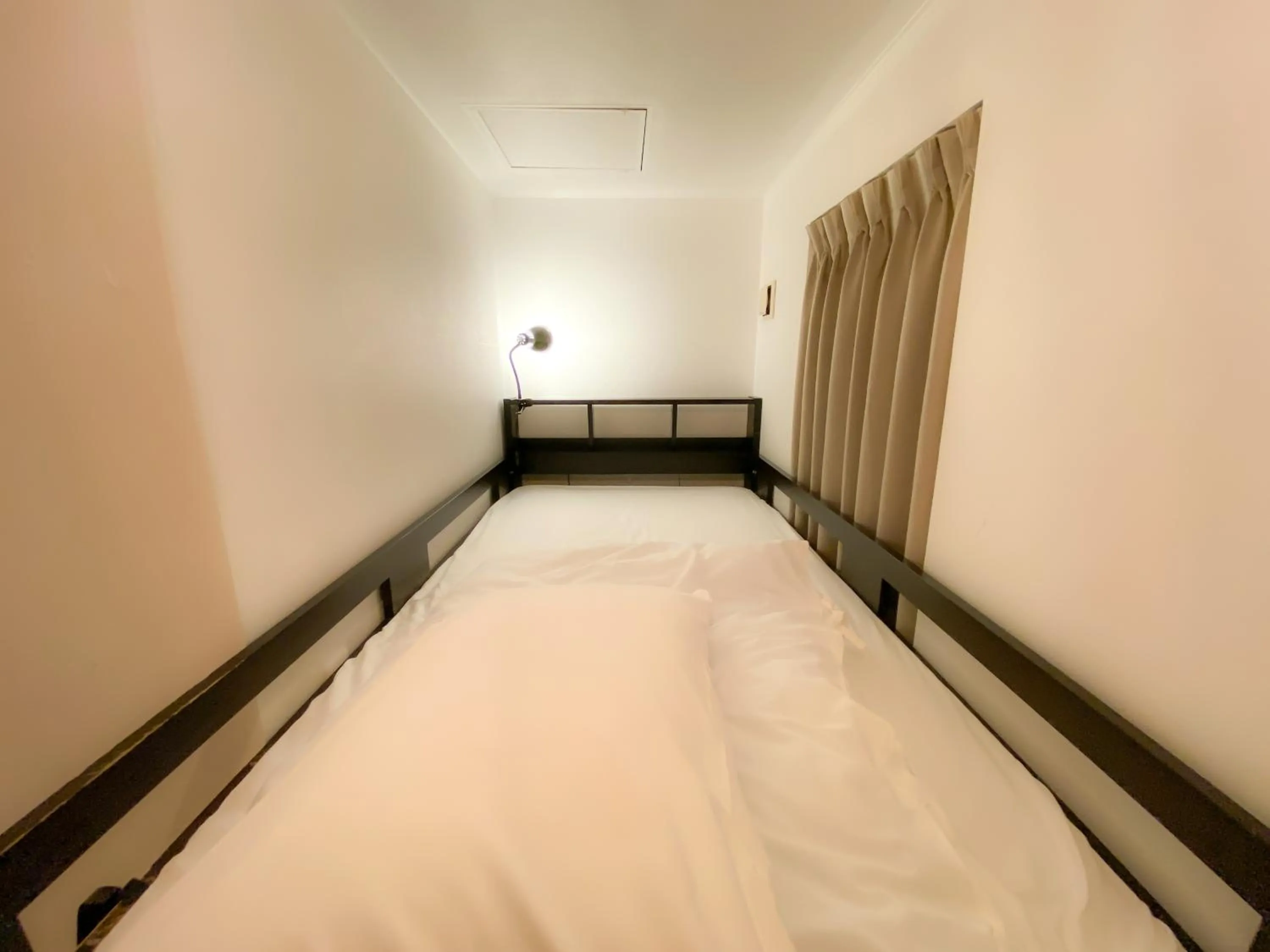 Bed in LifeHouse IPPO