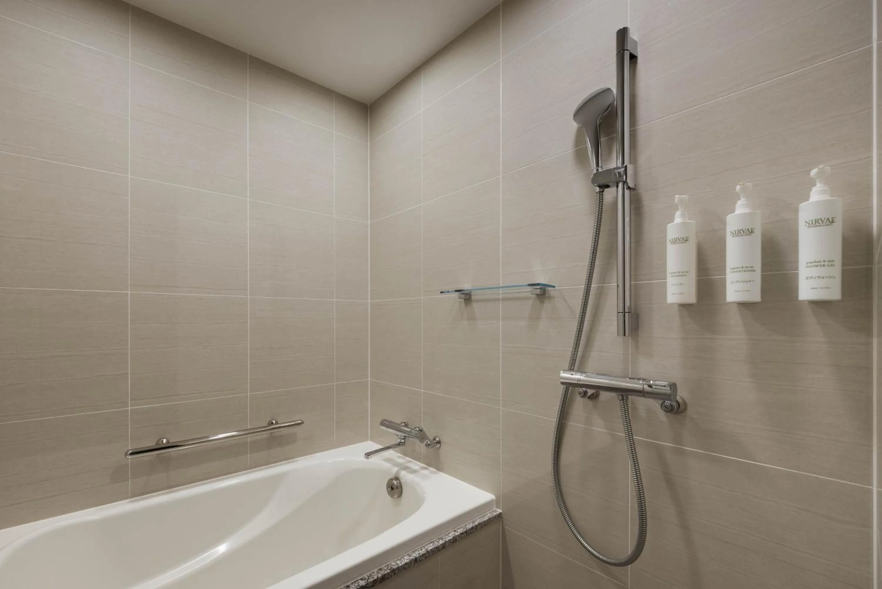 Shower in Courtyard by Marriott Kyoto Shijo Karasuma