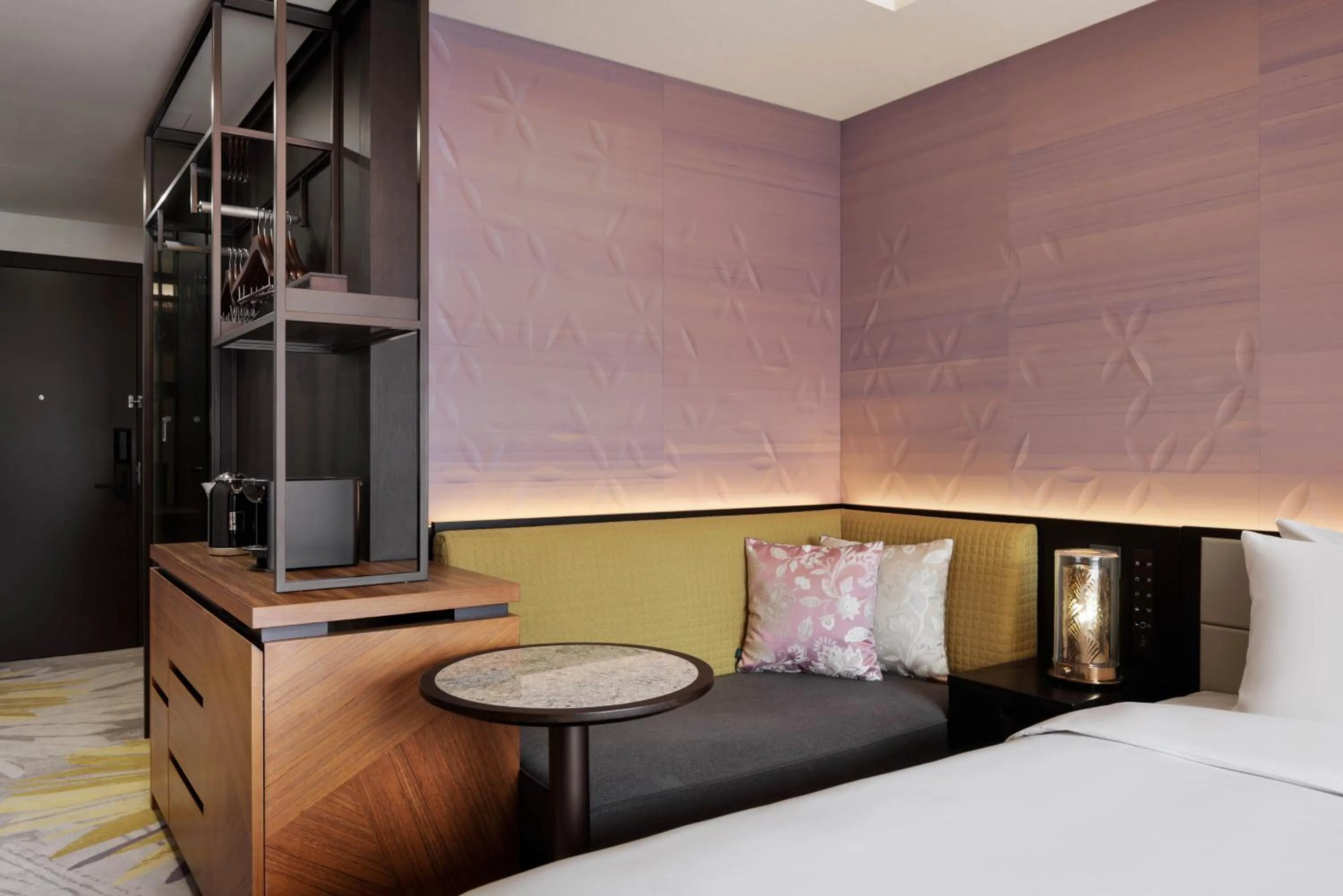 Photo of the whole room, Bed in Courtyard by Marriott Kyoto Shijo Karasuma