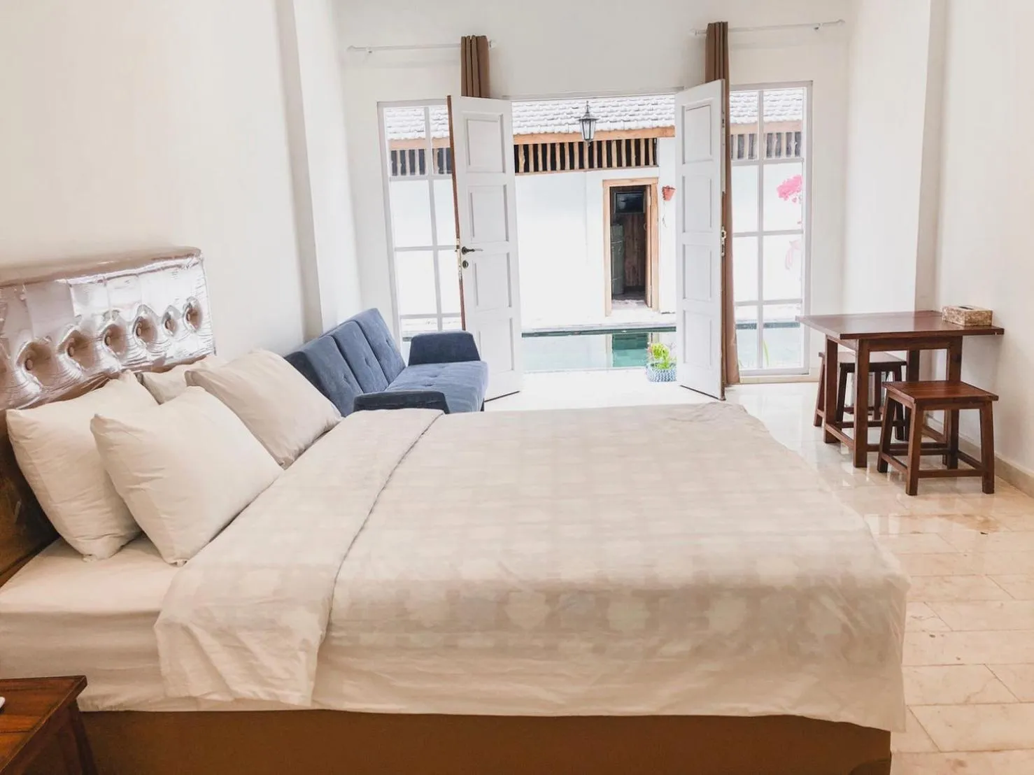 Bed in Hikari Guesthouse