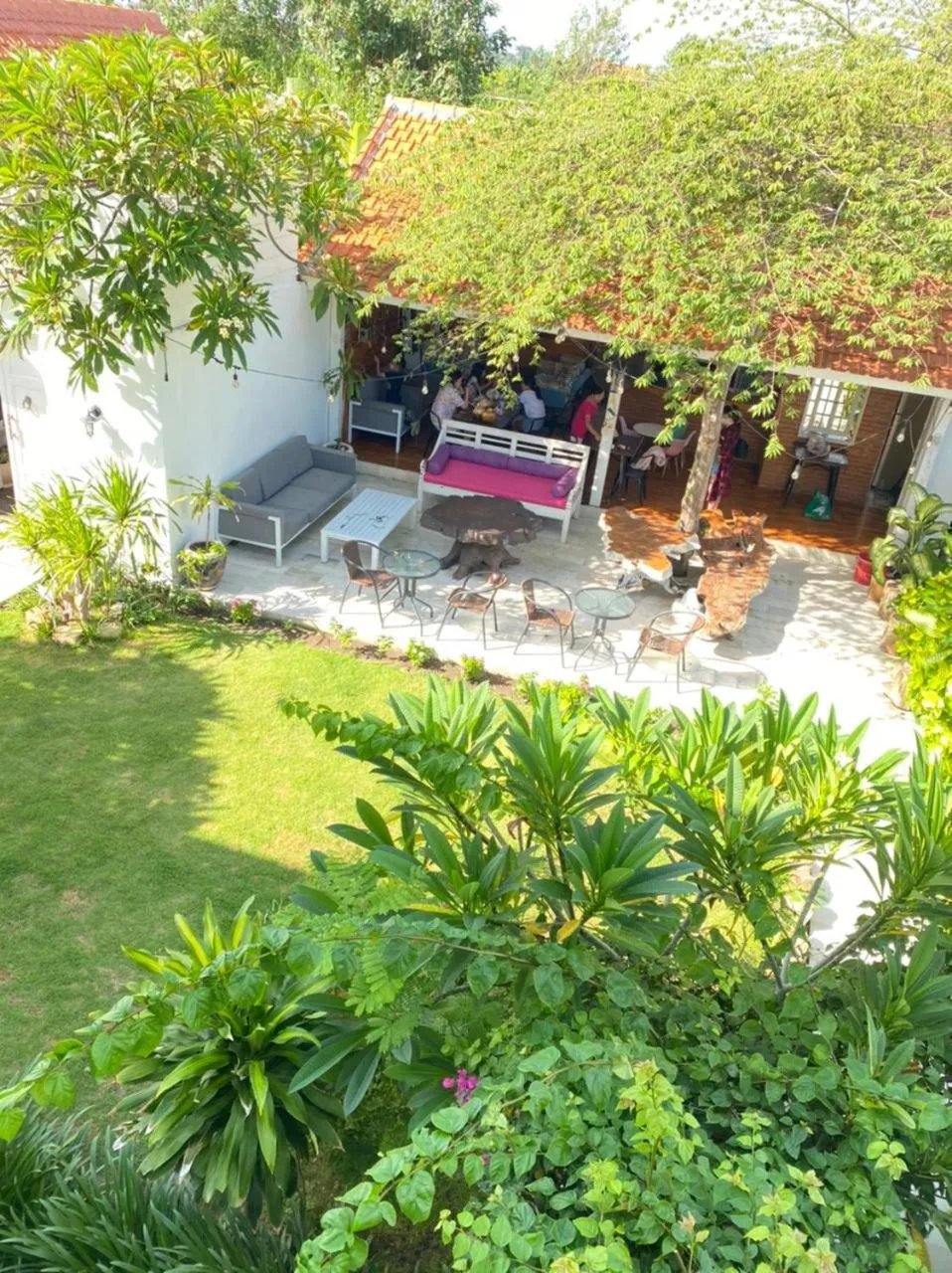 Property building in Hikari Guesthouse