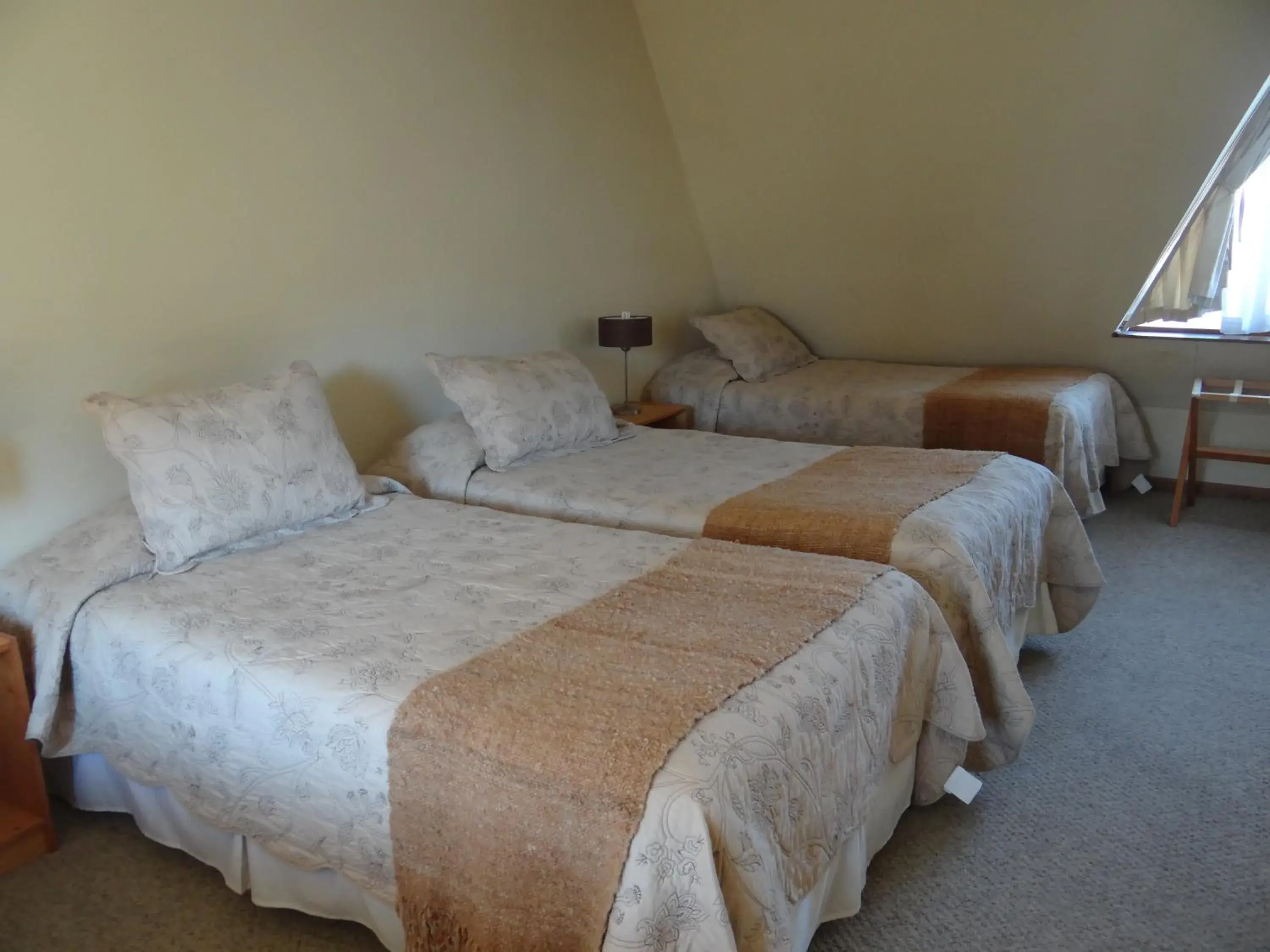 Quadruple Room in Hotel Seminario Quadruple Room in Hotel Seminario