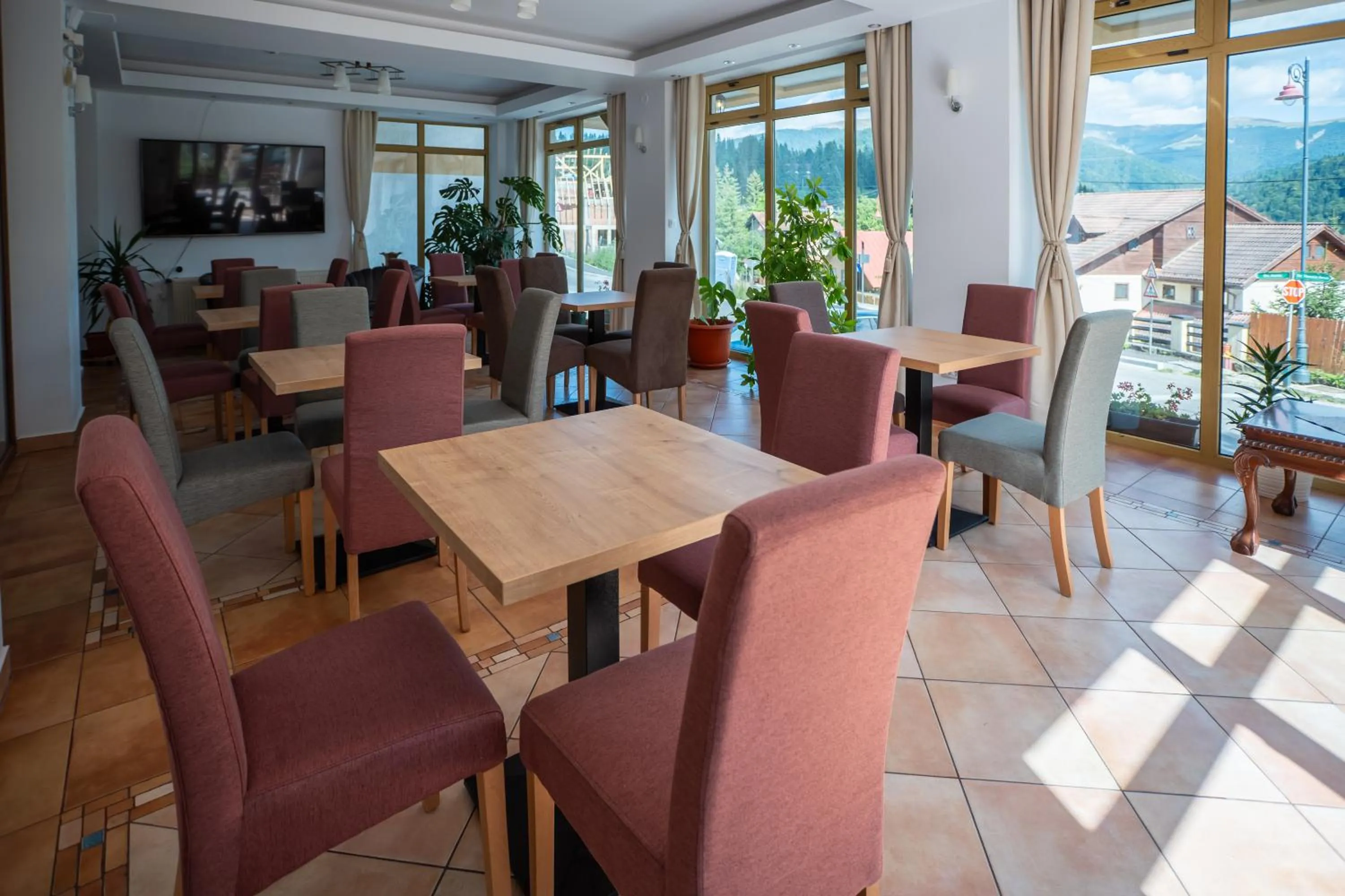 Lobby or reception in Opus View