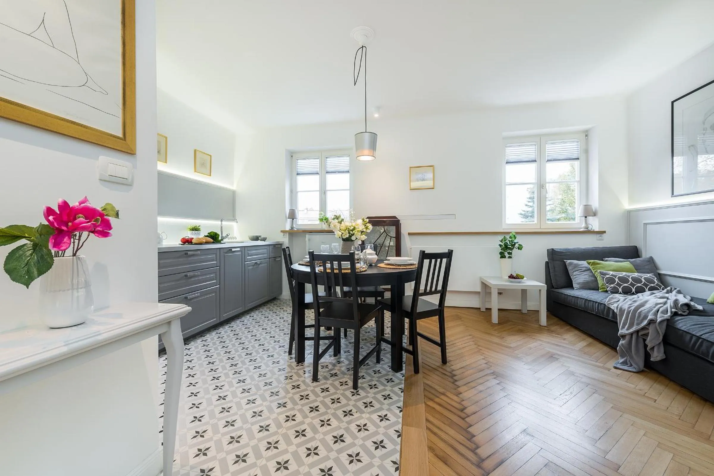 Kitchen or kitchenette in P&O Apartments Old Town