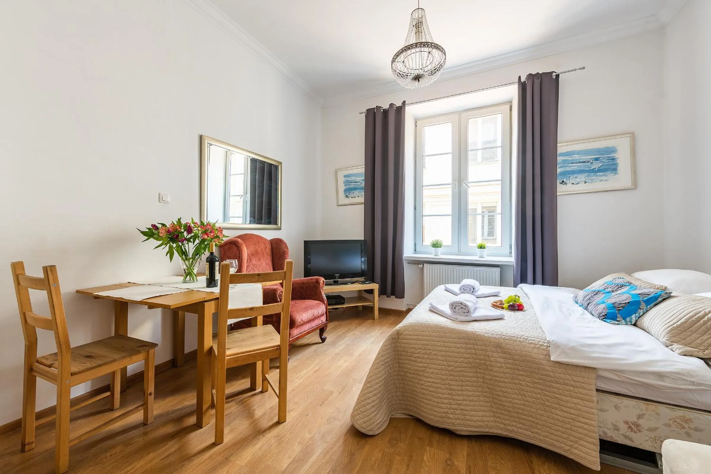 Living room, Bed in P&O Apartments Old Town