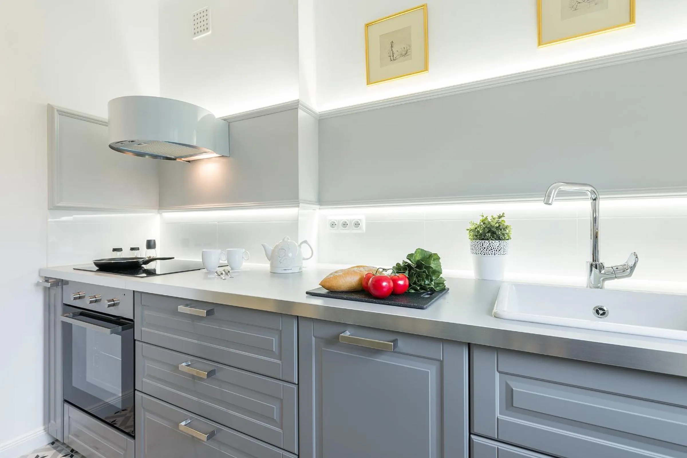 Kitchen or kitchenette in P&O Apartments Old Town