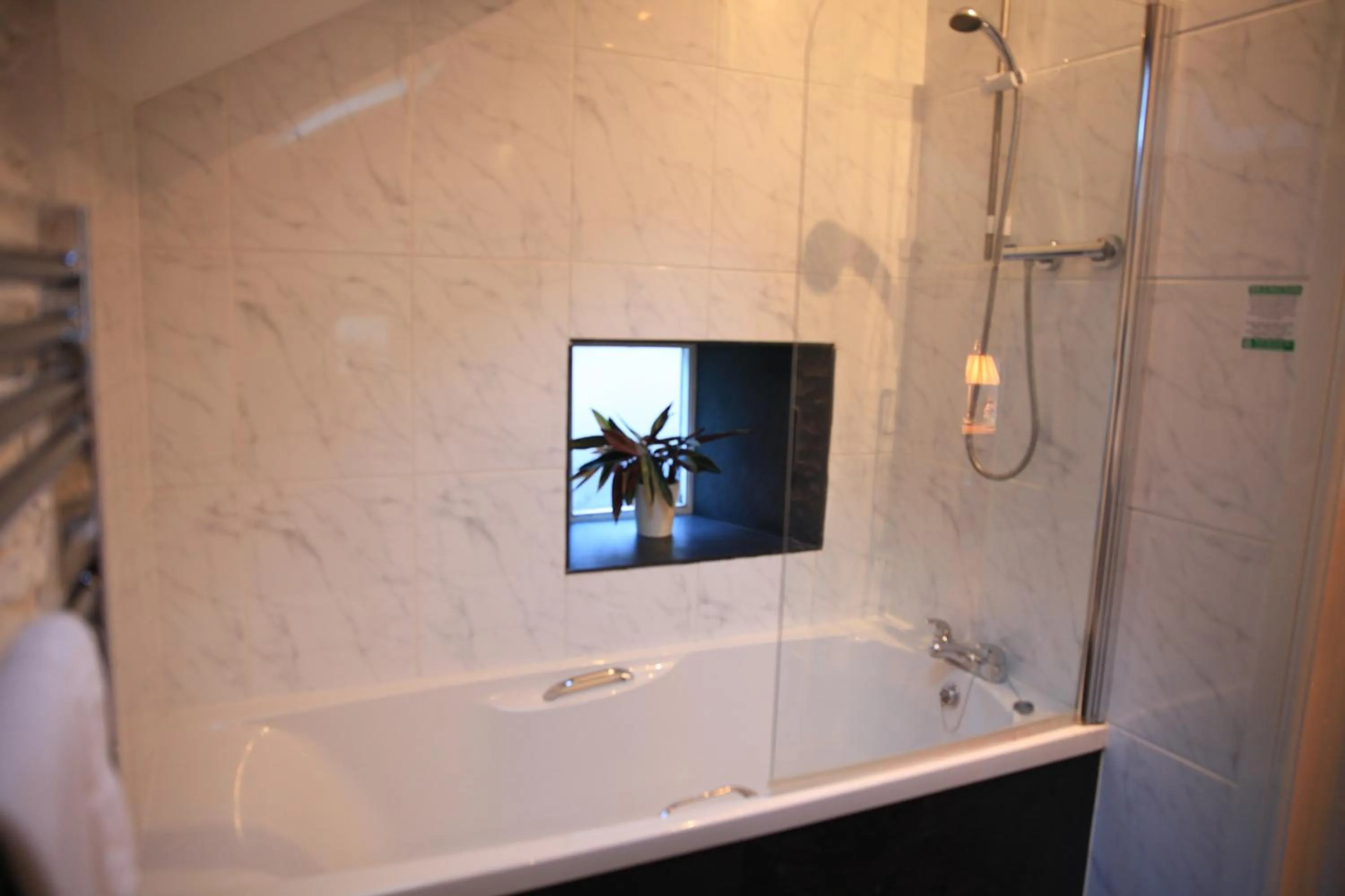 Bedroom in The Rockford Inn