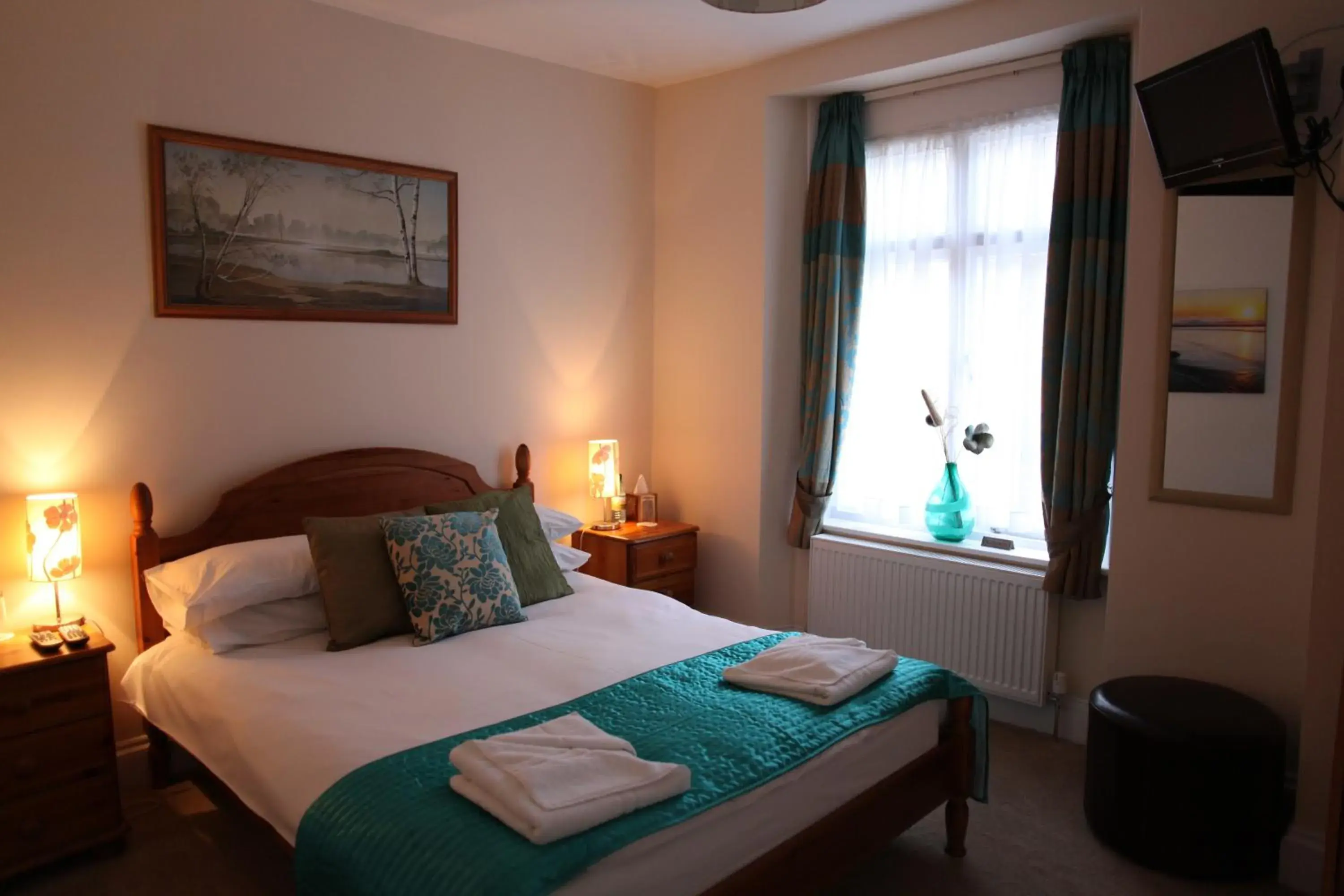 Standard King Room in The Rockford Inn Standard King Room in The Rockford Inn