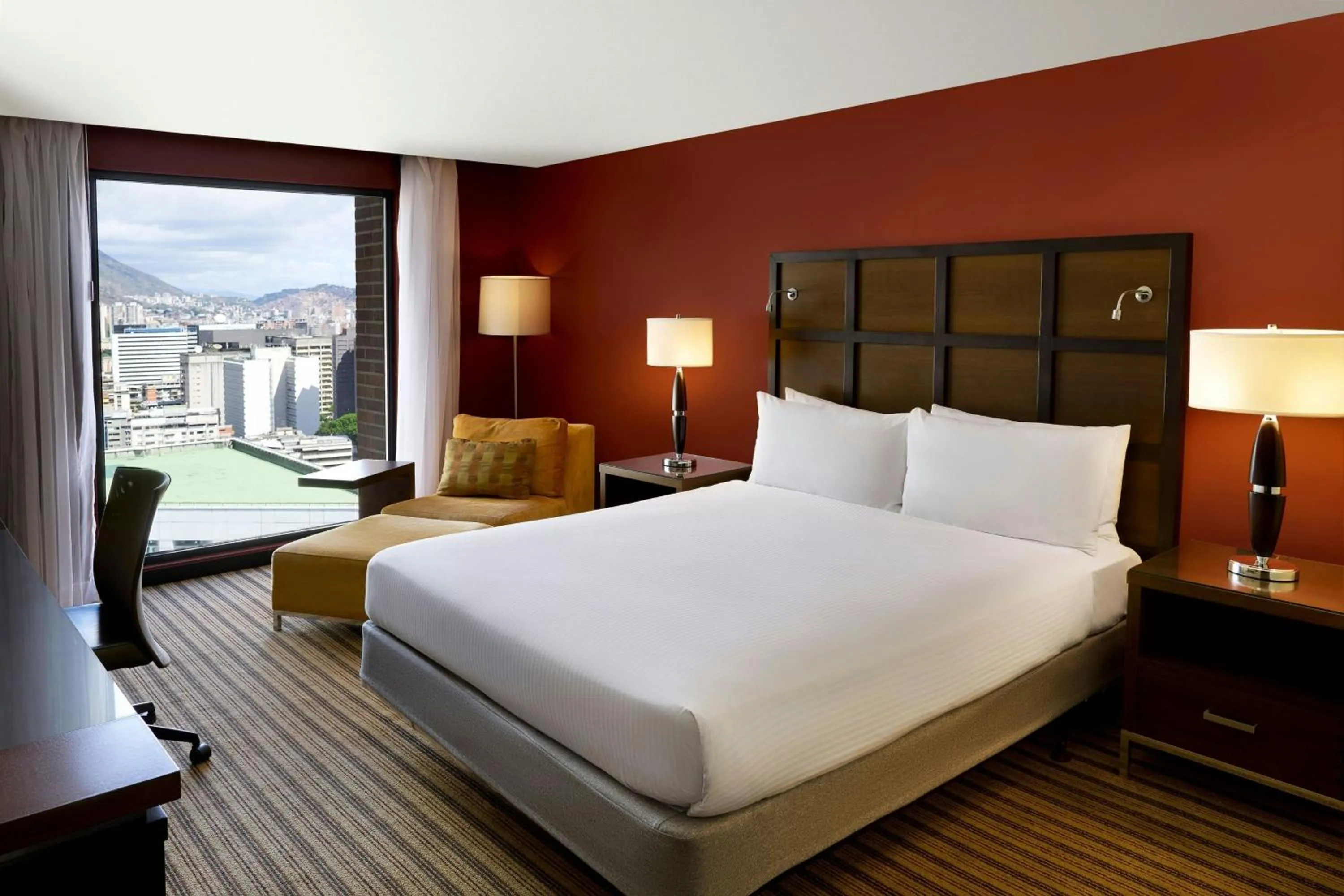 Photo of the whole room, Bed in Renaissance Caracas La Castellana Hotel